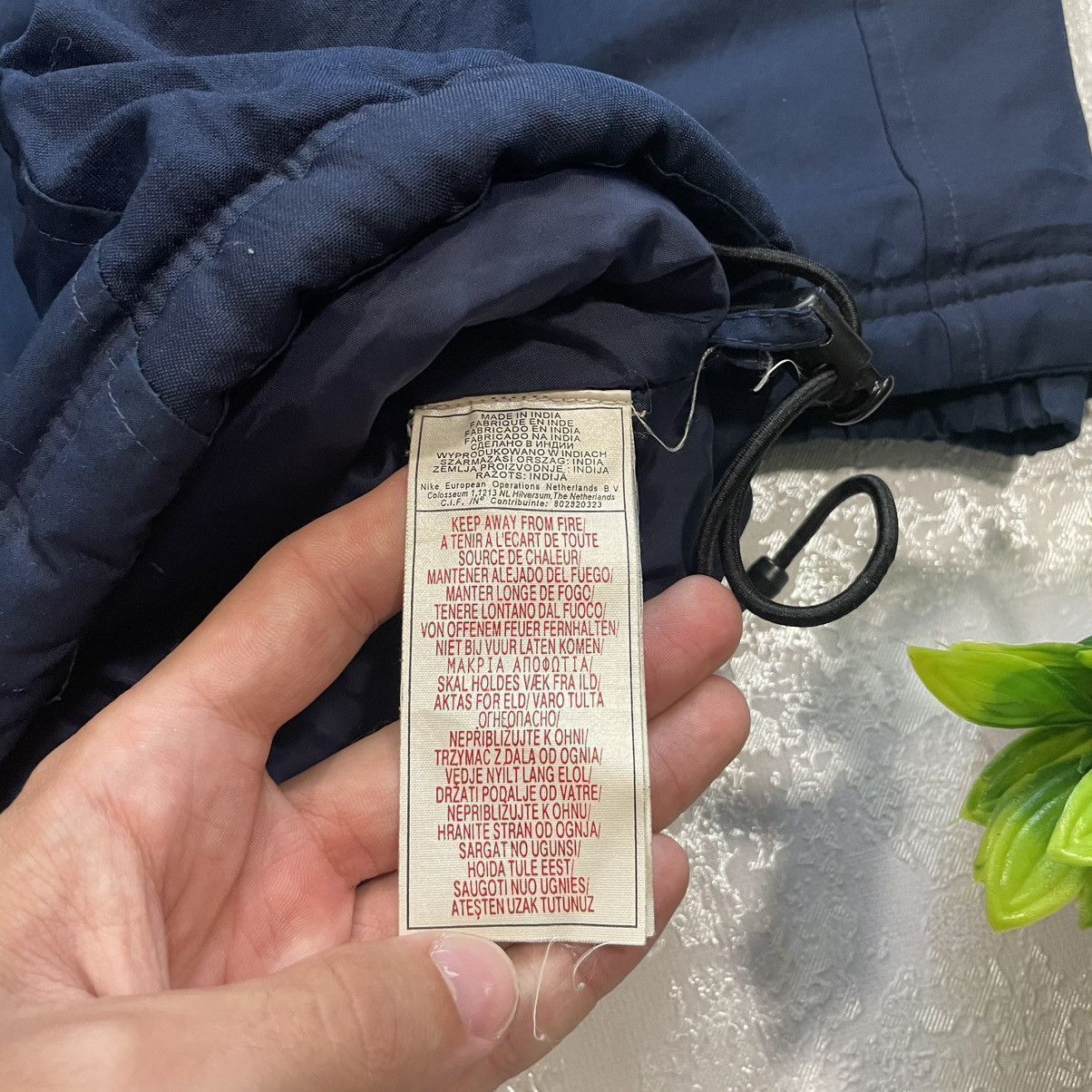 Nike Nike y2k Vintage Big Logo Light Micro Puffer Jacket Size US L / EU 52-54 / 3 - 16 Thumbnail