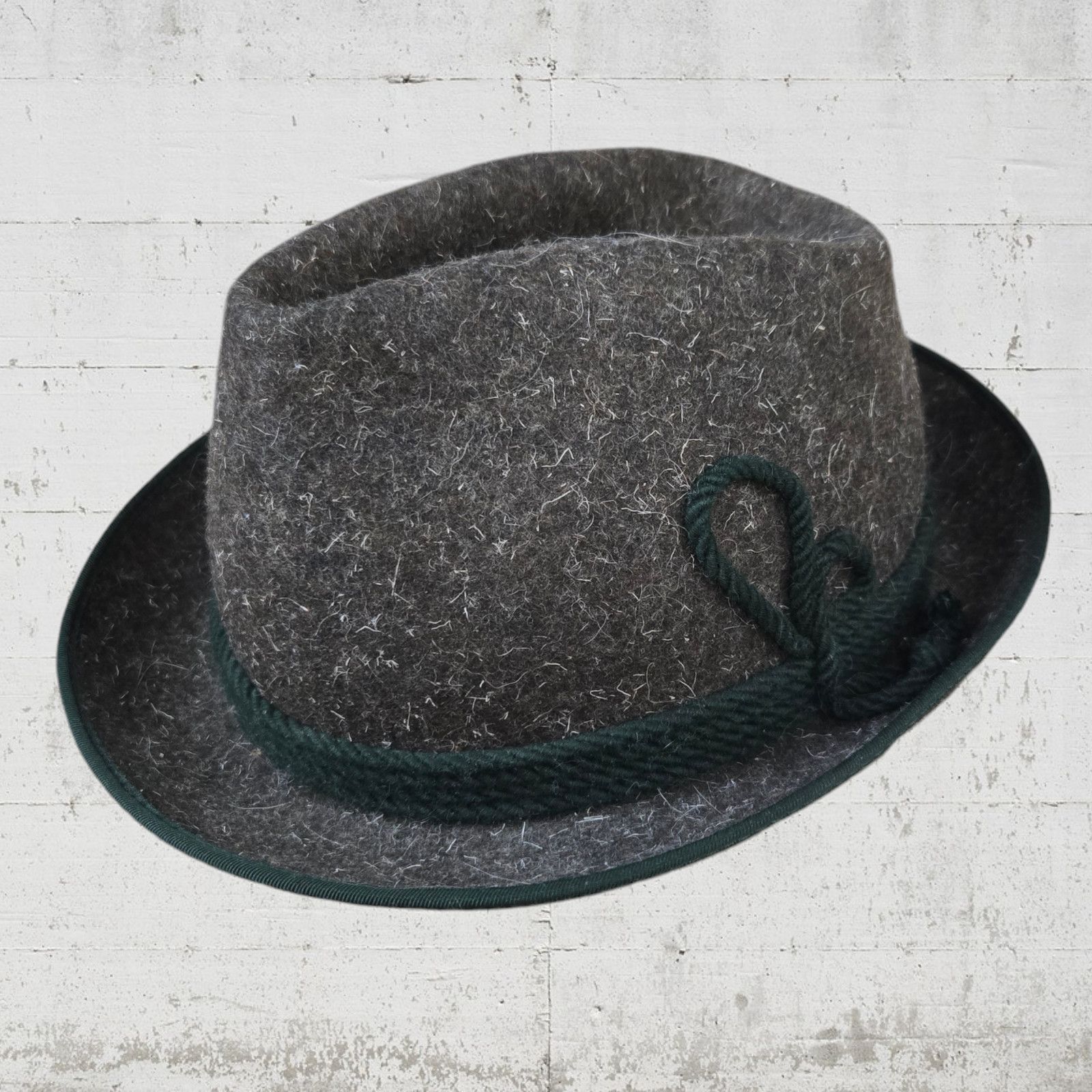 Vintage 1950s Gray German Bavaria Wool Alpine Trilby Hat Size ONE SIZE - 8 Thumbnail