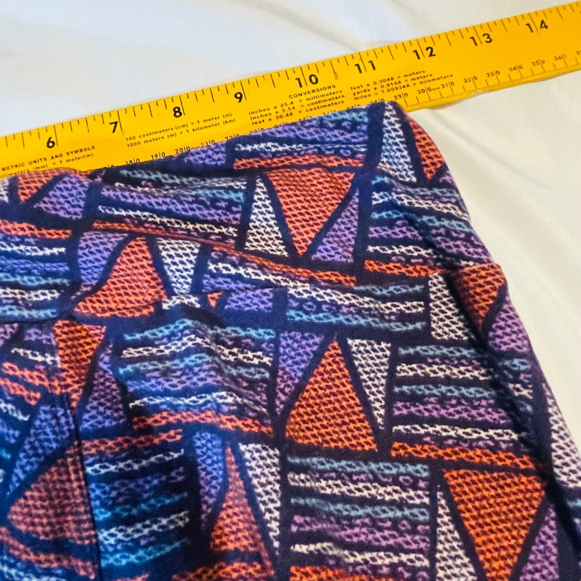 Other Lularoe Geometric Print Leggings One Size Polyester Spandex Size 28" / US 6 / IT 42 - 7 Thumbnail