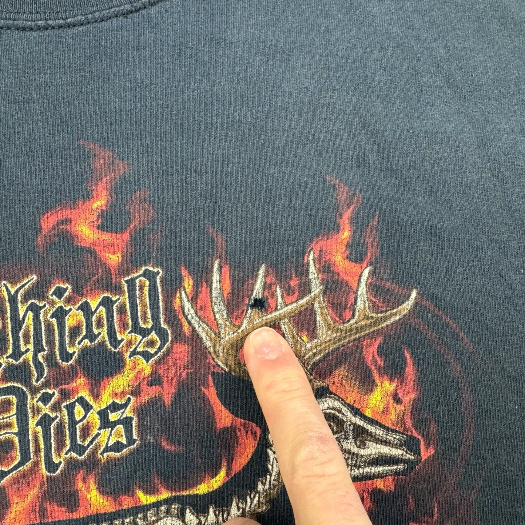 Vintage VINTAGE Bone Head Outfitters T-Shirt Men 2XL Black Nature Deer Skeleton Y2K Outdoor Mockup Size US XXL / EU 58 / 5 - 5 Thumbnail