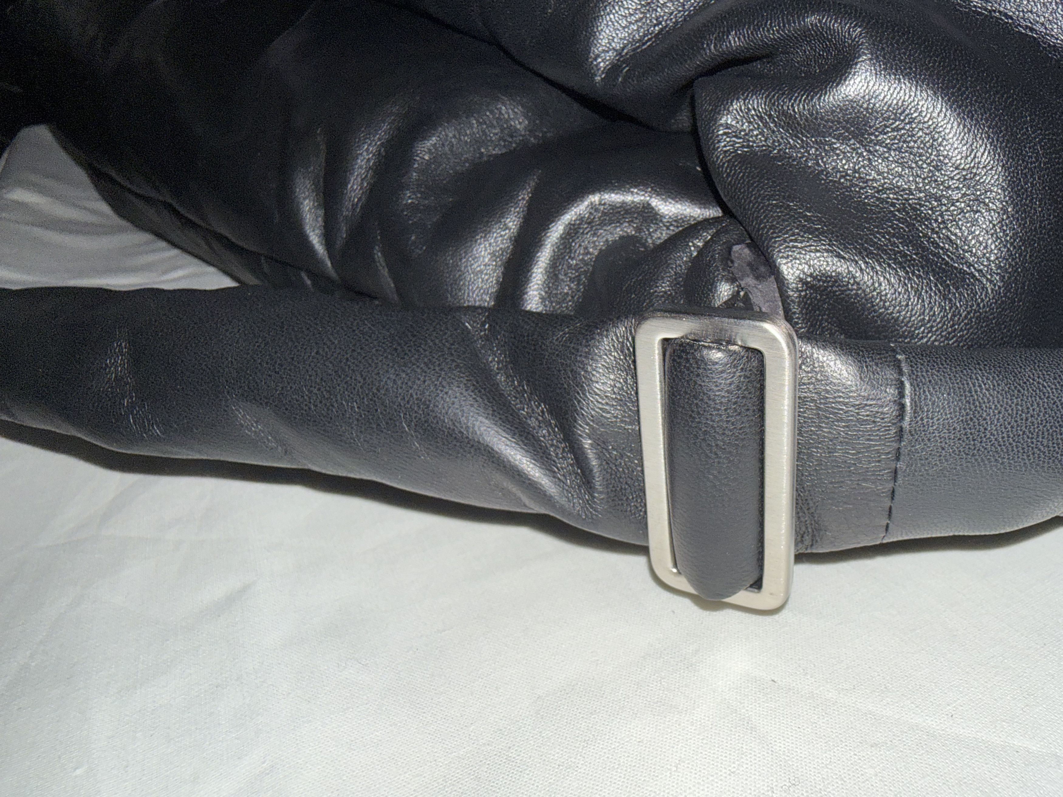 Rick Owens Very Big Pillow Griffin Quilted Leather Shoulder Bag Size ONE SIZE - 16 Thumbnail