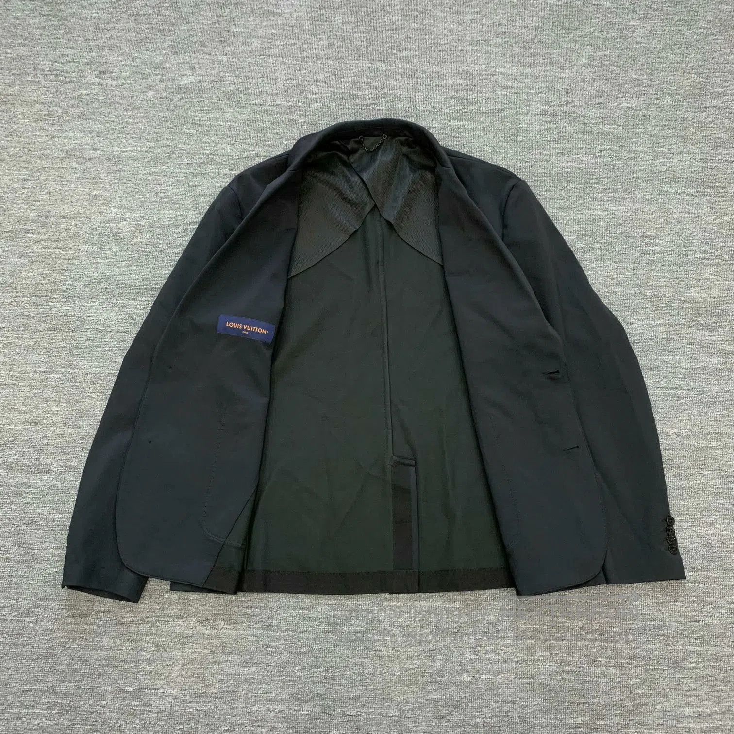 Louis Vuitton black embroidered logo suit jacket LV SS25. Size US XXL / EU 58 / 5 - 2 Thumbnail