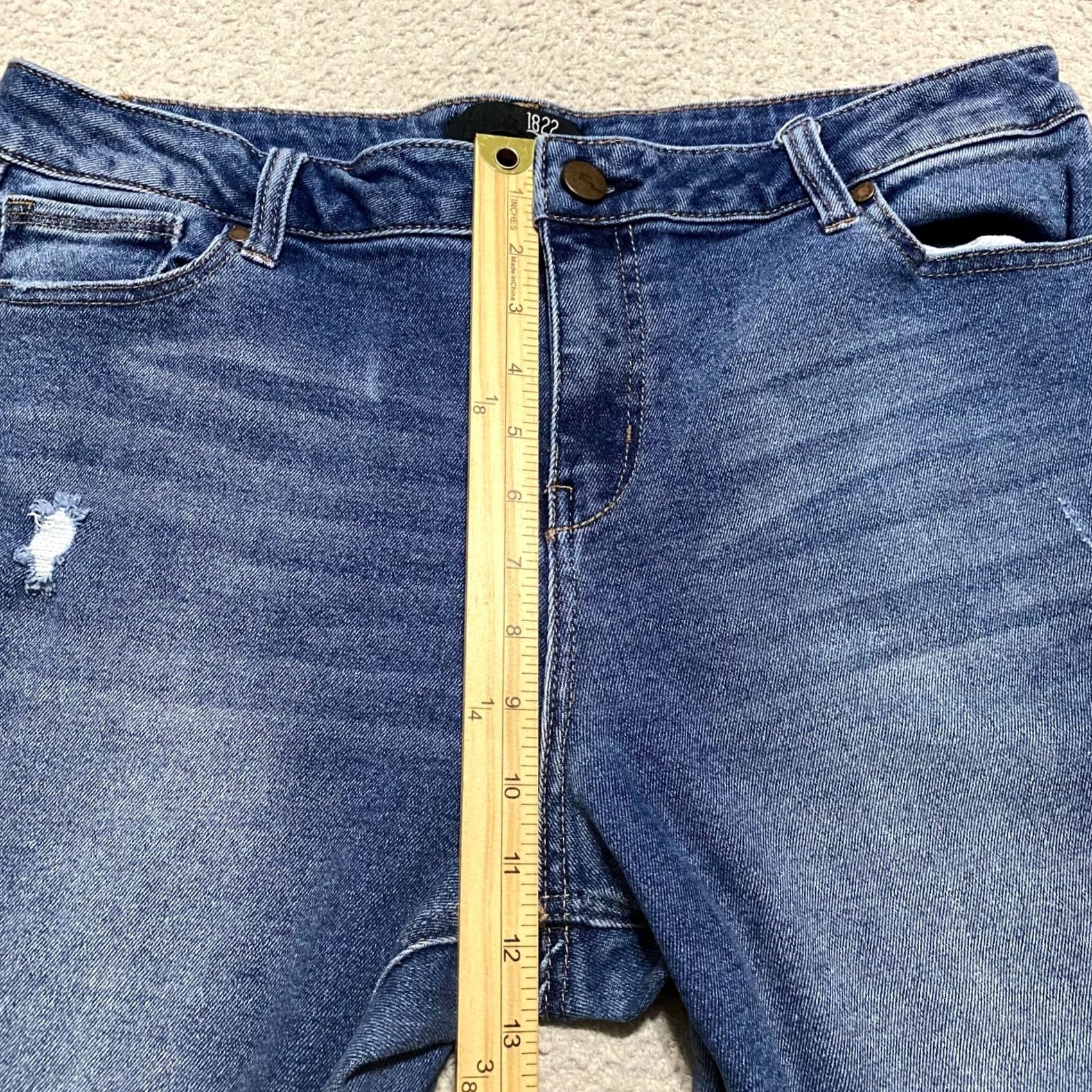 Vintage 1822 Denim Womens 16 Jeans Blue Loose Straight High Rise Raw Hem Distress Size 38" / US 16 / IT 52 - 7 Thumbnail