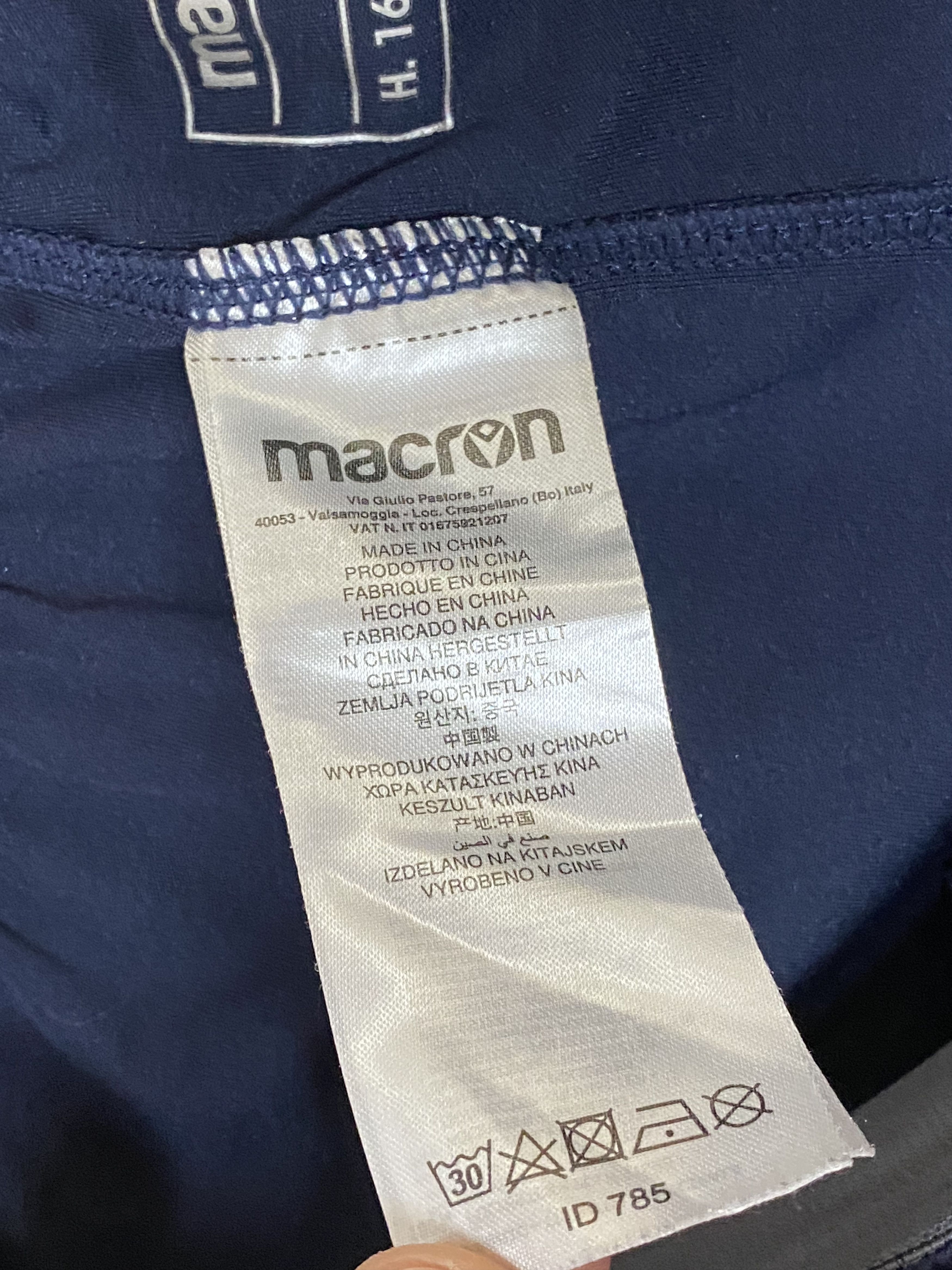 Macron READING 2021 2022 TRAINING FOOTBALL SOCCER SHORTS MACRON Size US 30 / EU 46 - 6 Thumbnail