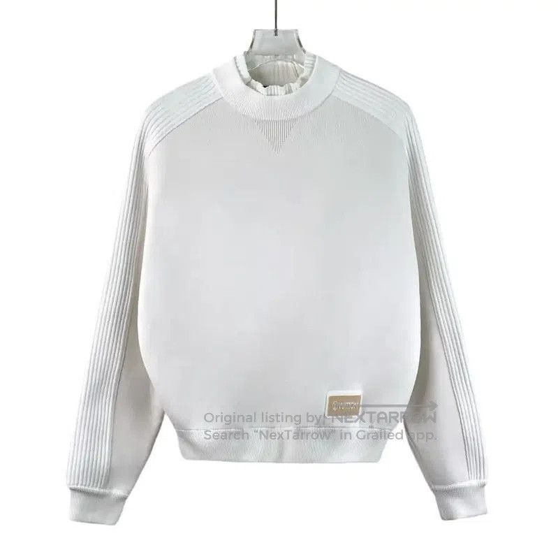 Louis Vuitton Louis Vuitton Women's XS White Sweatshirt . Size XS / US 0-2 / IT 36-38 - 1 Thumbnail