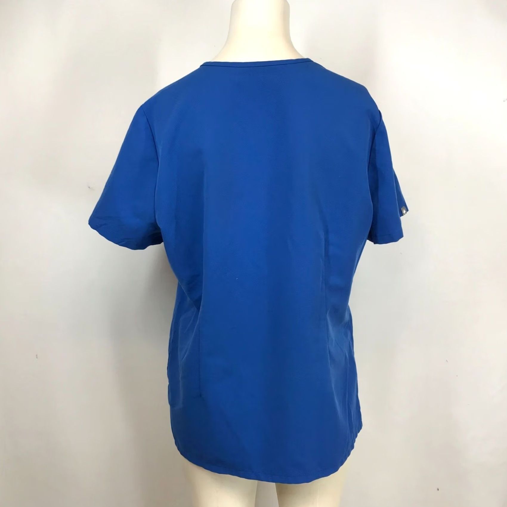 Vintage FIGS WOMEN'S MEDIUM BLUE SHORT SLEEVE V NECK TECHNICAL COLLECTION UNIFORM TOP Size M / US 6-8 / IT 42-44 - 7 Thumbnail