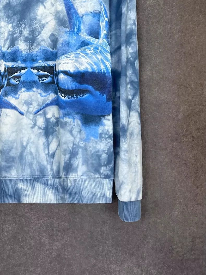 Burberry Burberry Burberry Blue Shark Print Crewneck Sweatshirt-250 Size US L / EU 52-54 / 3 - 3 Thumbnail