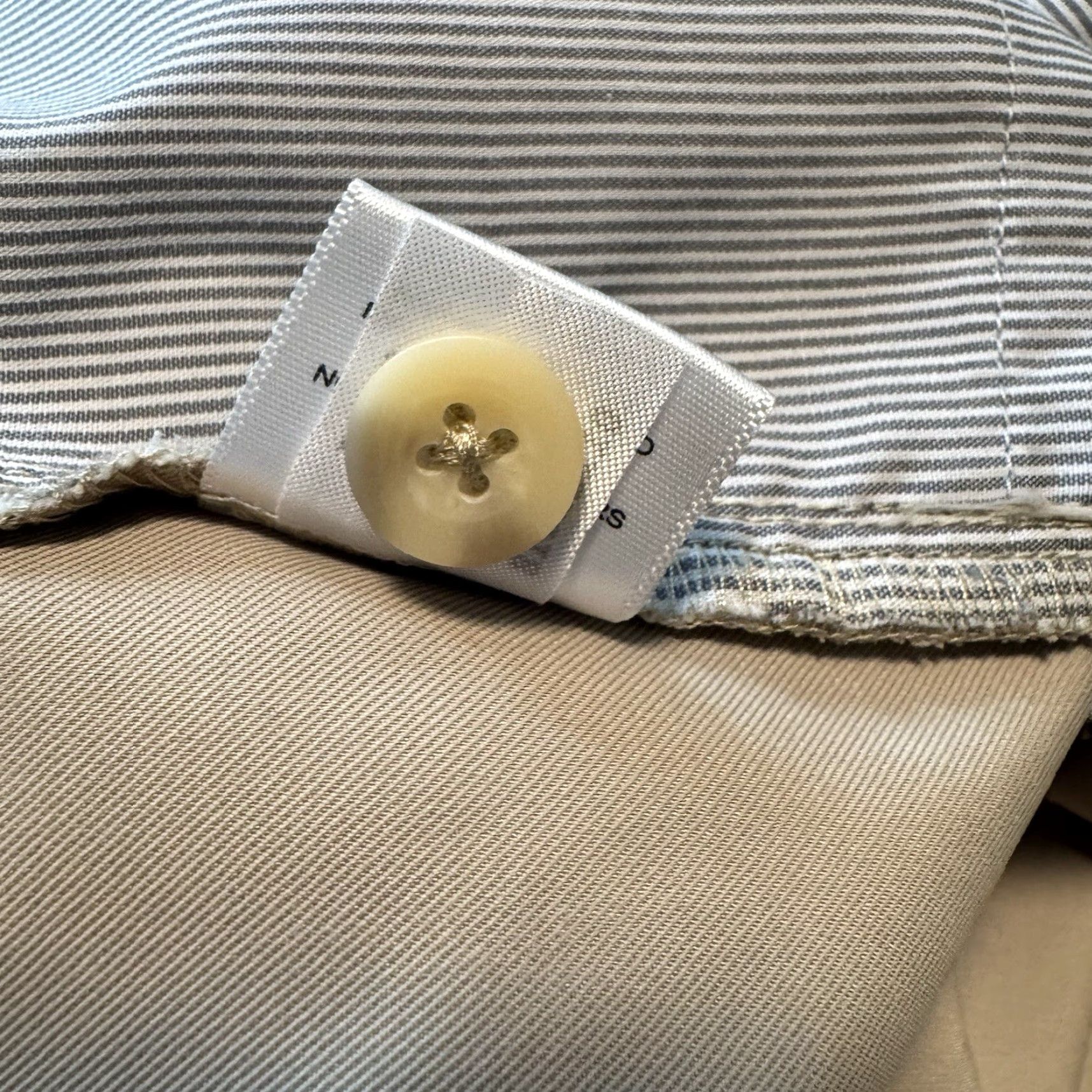 Peter Millar Peter Millar Men's Golf Shorts Size 42 Beige Fox Chapel Golf Club Size US 42 / EU 58 - 6 Thumbnail