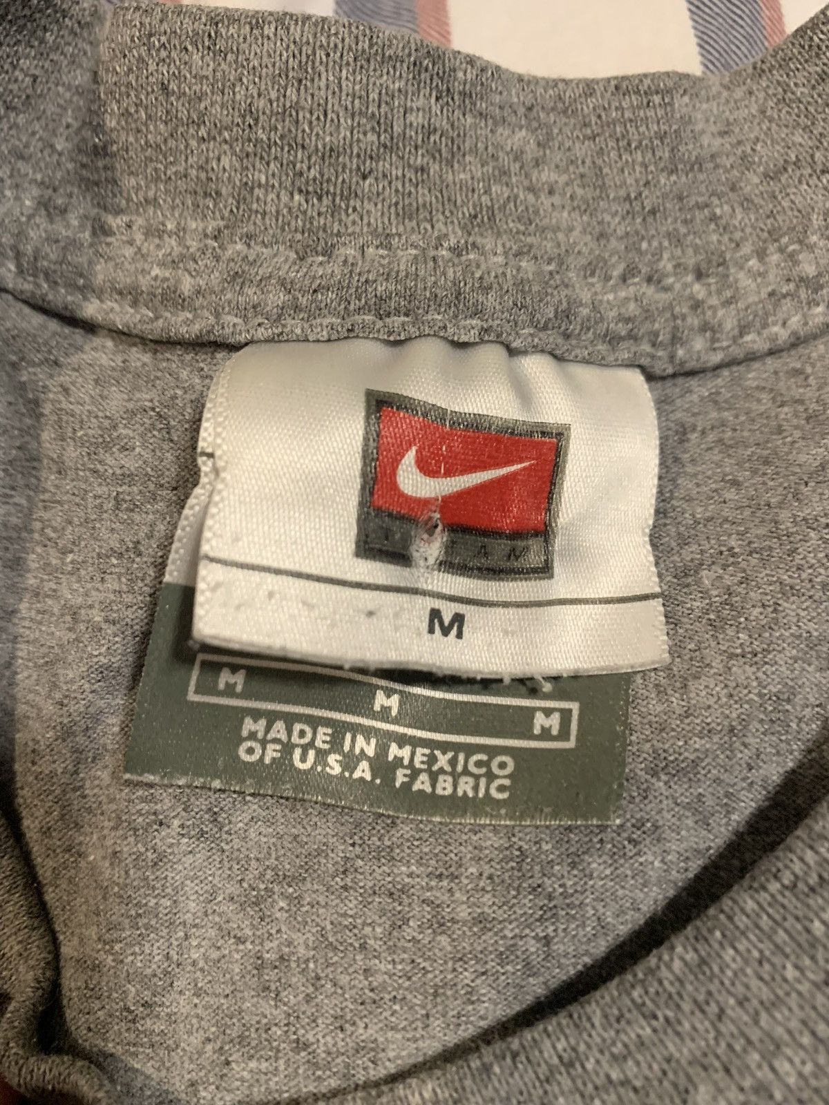 Nike Nike Y2K Oregon Ducks Center Swoosh Tee Size US M / EU 48-50 / 2 - 2 Thumbnail