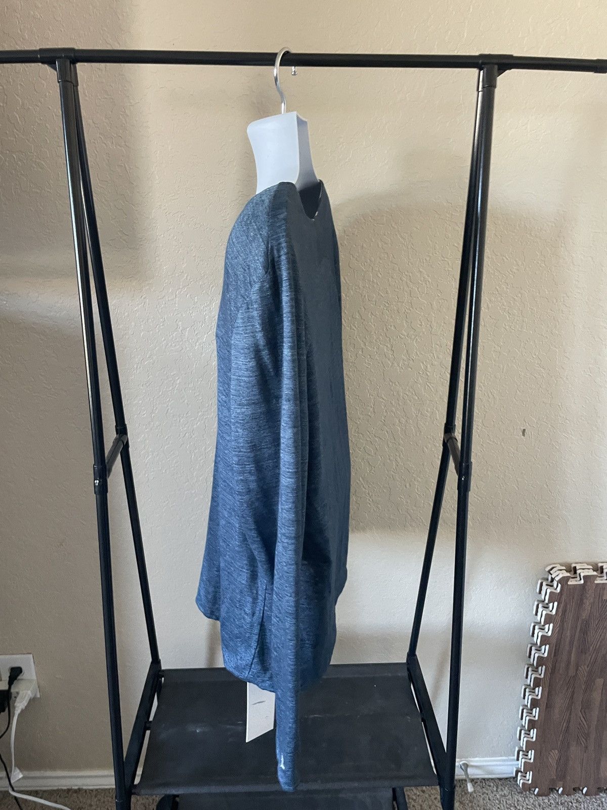 Japanese Brand 1PIU1UGUALE3 LS boat neck linen shirt NWT Size US M / EU 48-50 / 2 - 4 Thumbnail