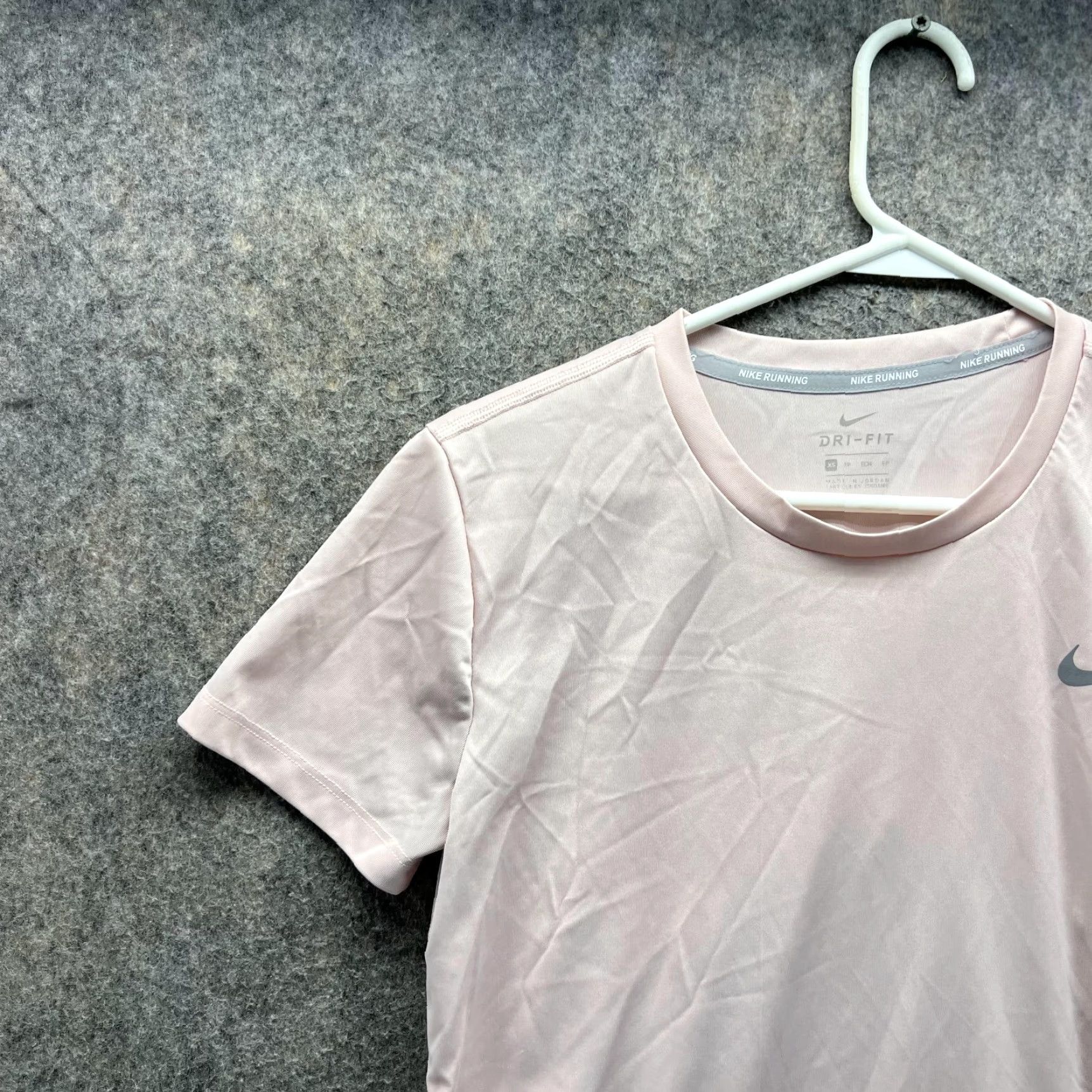 Nike Nike Shirt Women XS Pink Athletic Polyester Crewneck Short Sleeve Size XS / US 0-2 / IT 36-38 - 3 Thumbnail