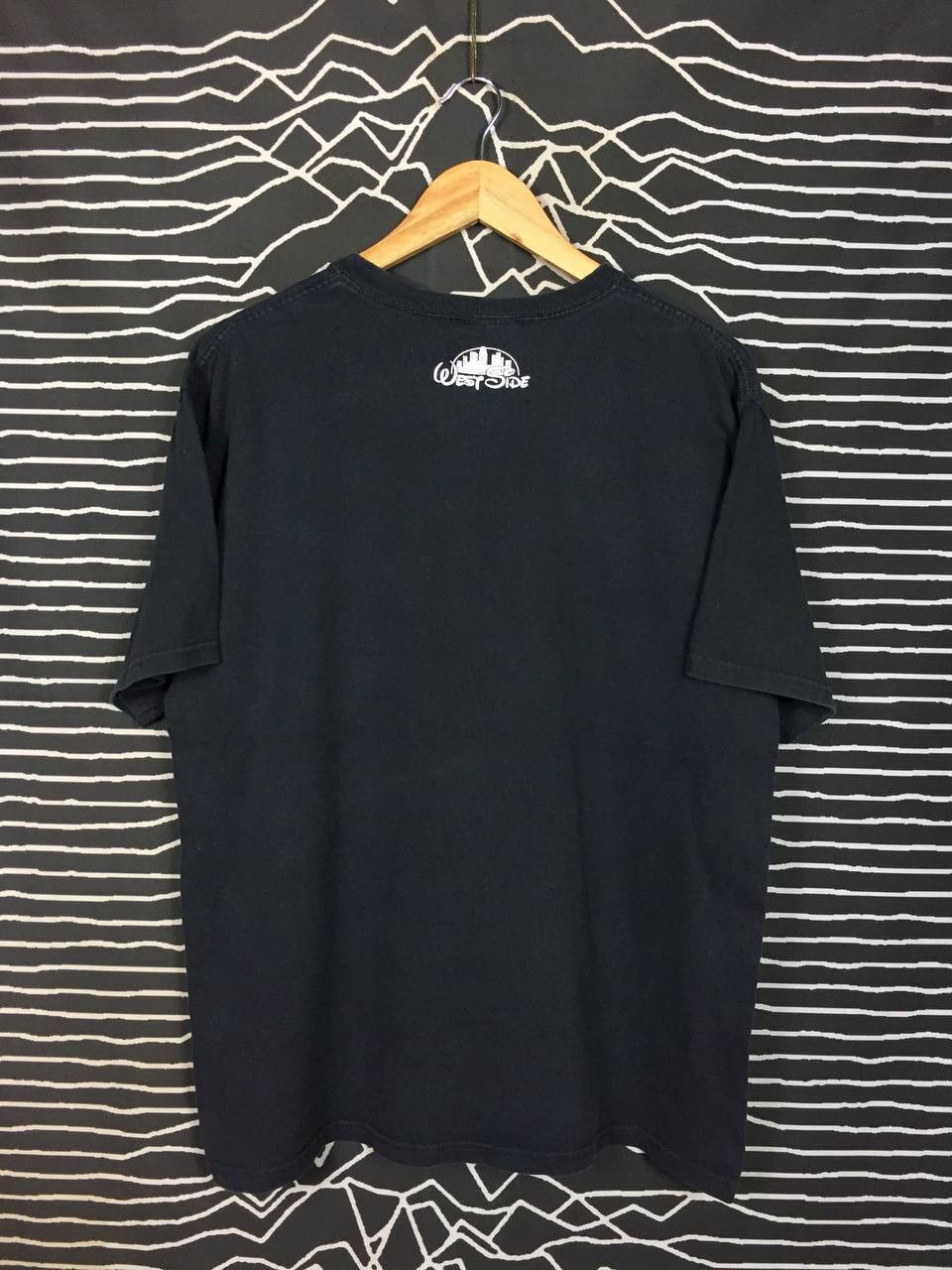 Japanese Brand Vtg Octopus Army West Side Mickey Mouse Parody Hip Hop Tee Size US L / EU 52-54 / 3 - 4 Thumbnail