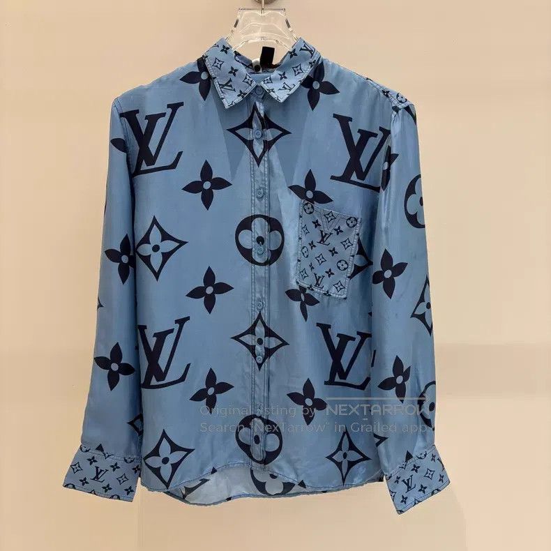 Louis Vuitton Louis Vuitton Blue silk long-sleeved shirt with full logo Size XS / US 0-2 / IT 36-38 - 1 Thumbnail