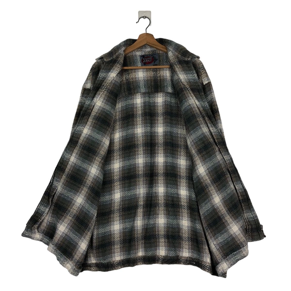 Japanese Brand 📌VINTAGE SHIRT FLANNEL JACKET VANS USA TARTAN DESIGN Size US M / EU 48-50 / 2 - 15 Thumbnail