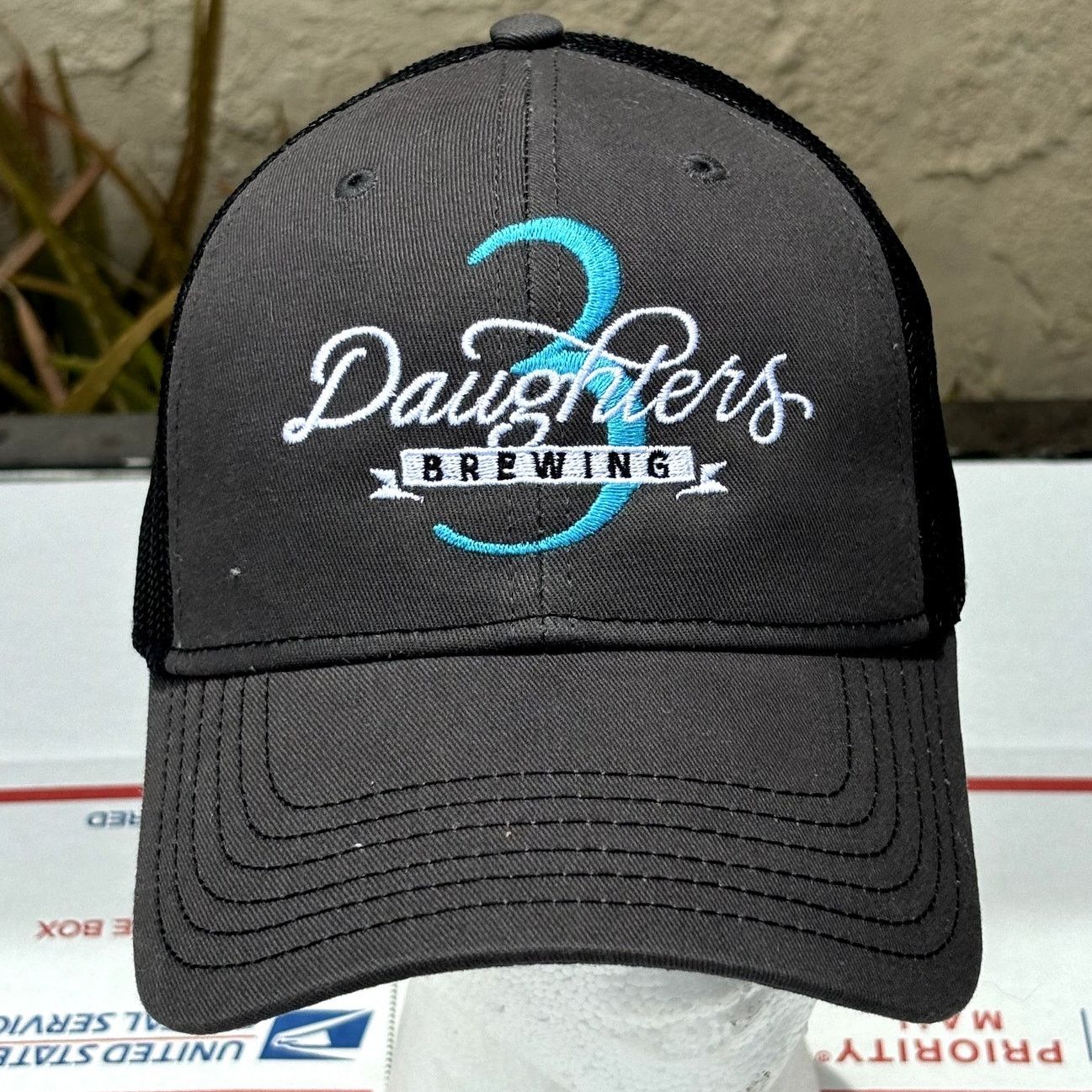 Other Black & Blue 3 Daughters Brewing Hat Size ONE SIZE - 1 Thumbnail