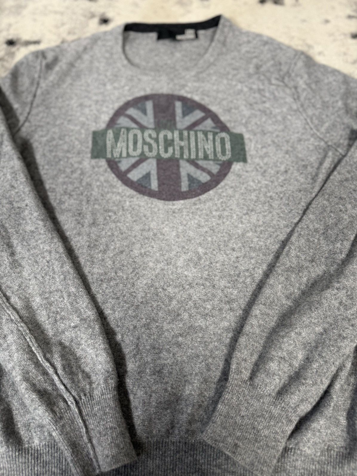 Moschino Y2K Love Moschino Wool Blend UK Flag Rhinestone Sweater Size US M / EU 48-50 / 2 - 5 Thumbnail