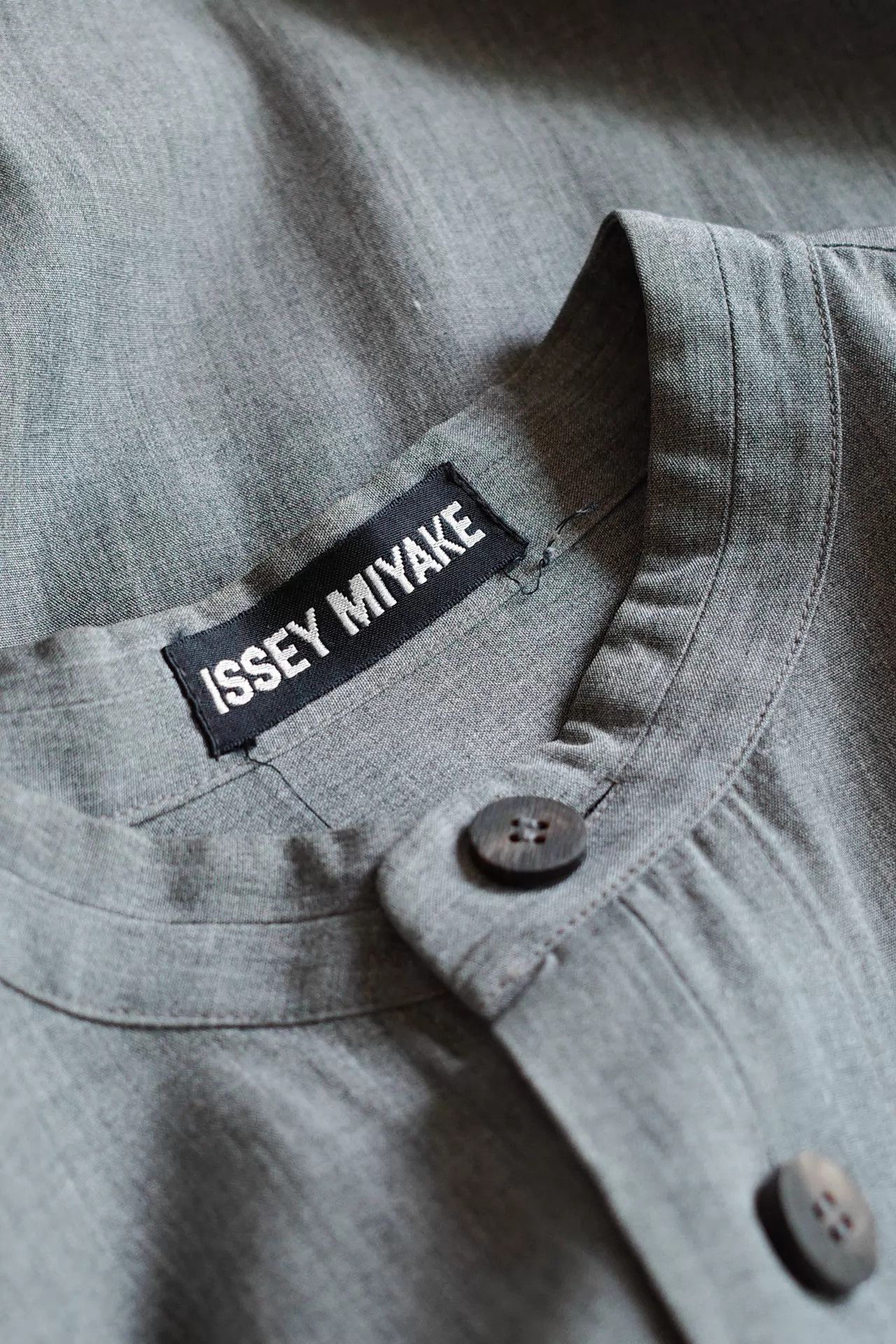 Issey Miyake Issey Miyake 00s Pepper Salt Collarless Rayon Shirt Size US L / EU 52-54 / 3 - 6 Thumbnail