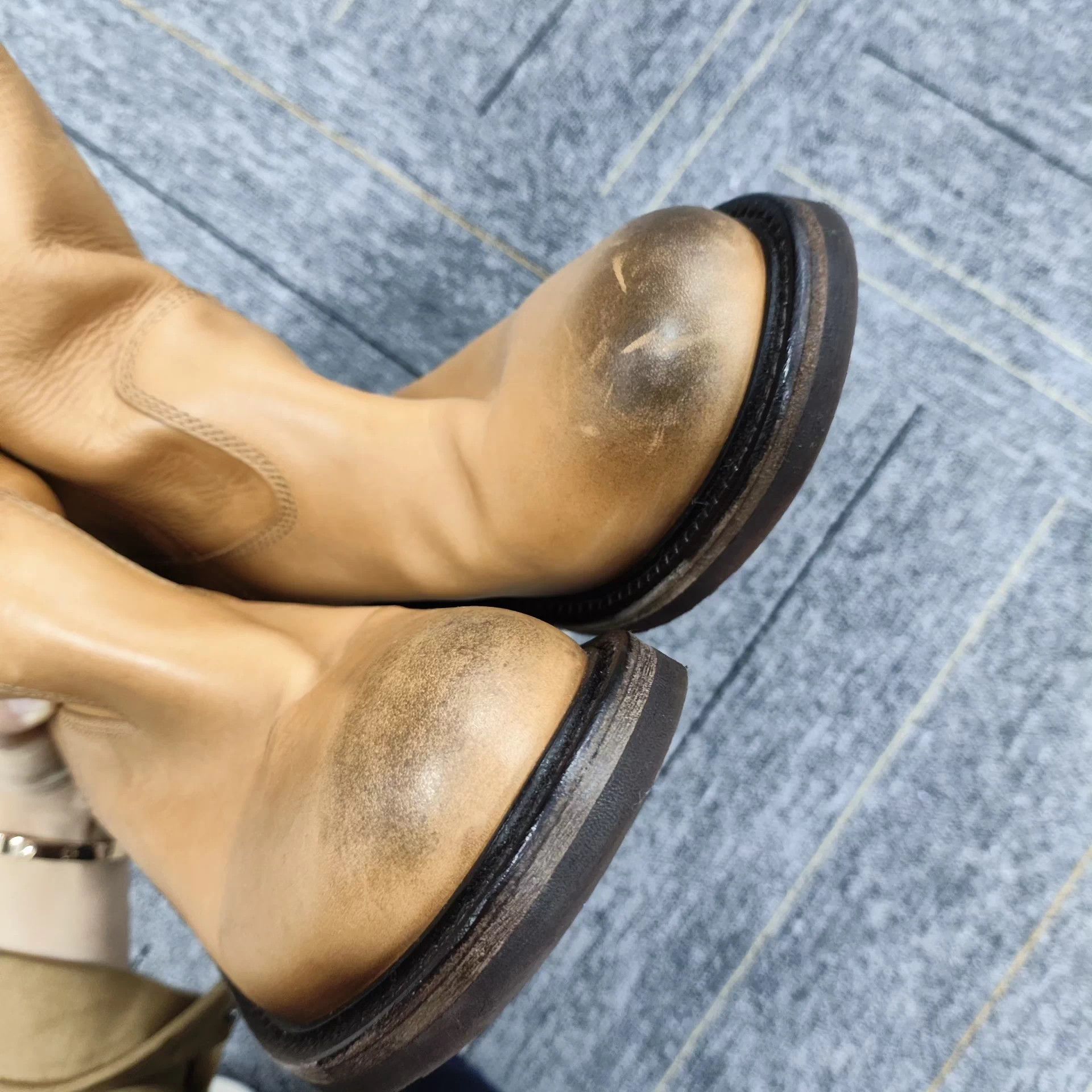 Miu Miu Miumiu26SS L.Brown Distressed Leather Western Boot Low Heel Size US 5.5 / IT 35.5 - 9 Thumbnail