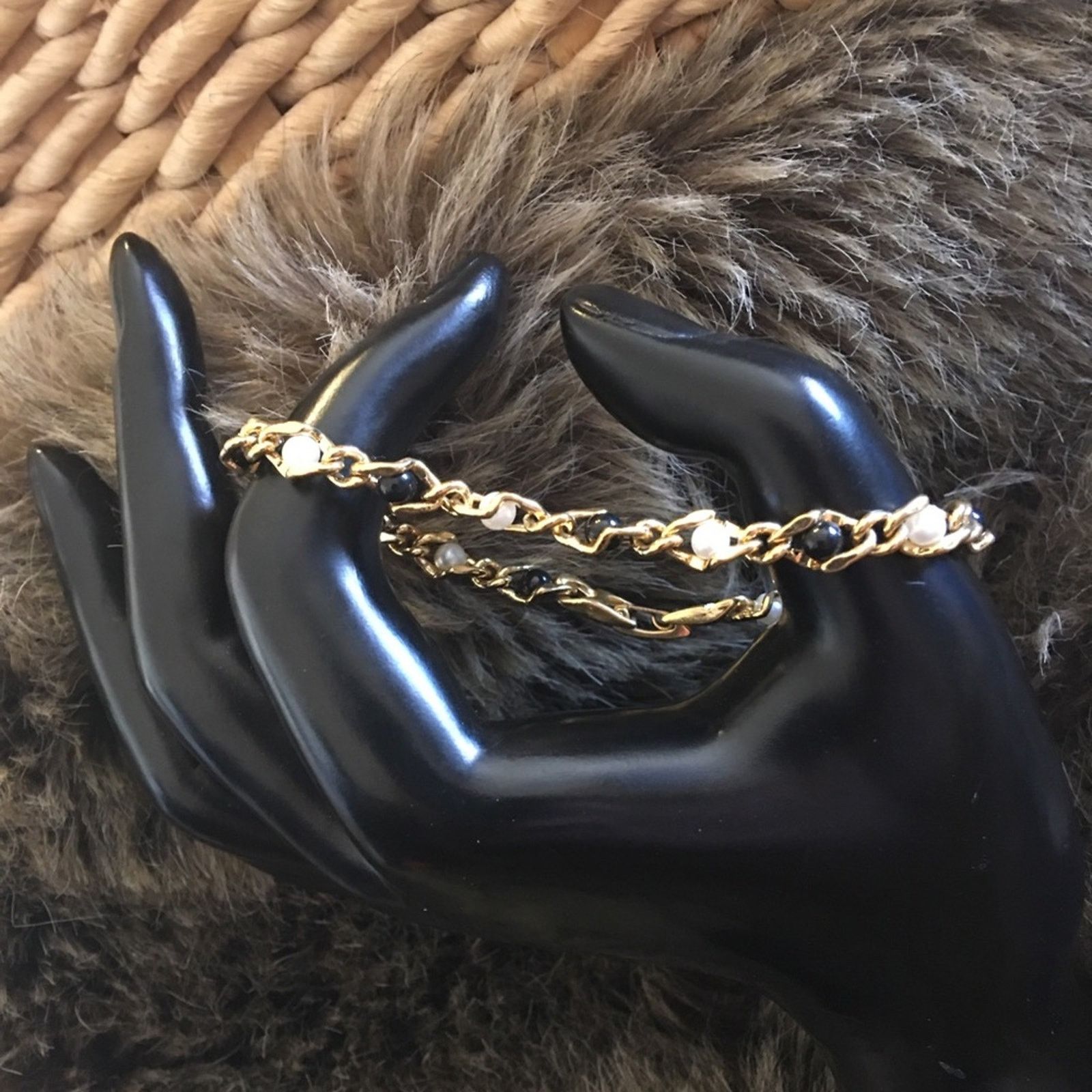 Vintage Vintage caged pearl gold tone link bracelet Size ONE SIZE - 1 Thumbnail
