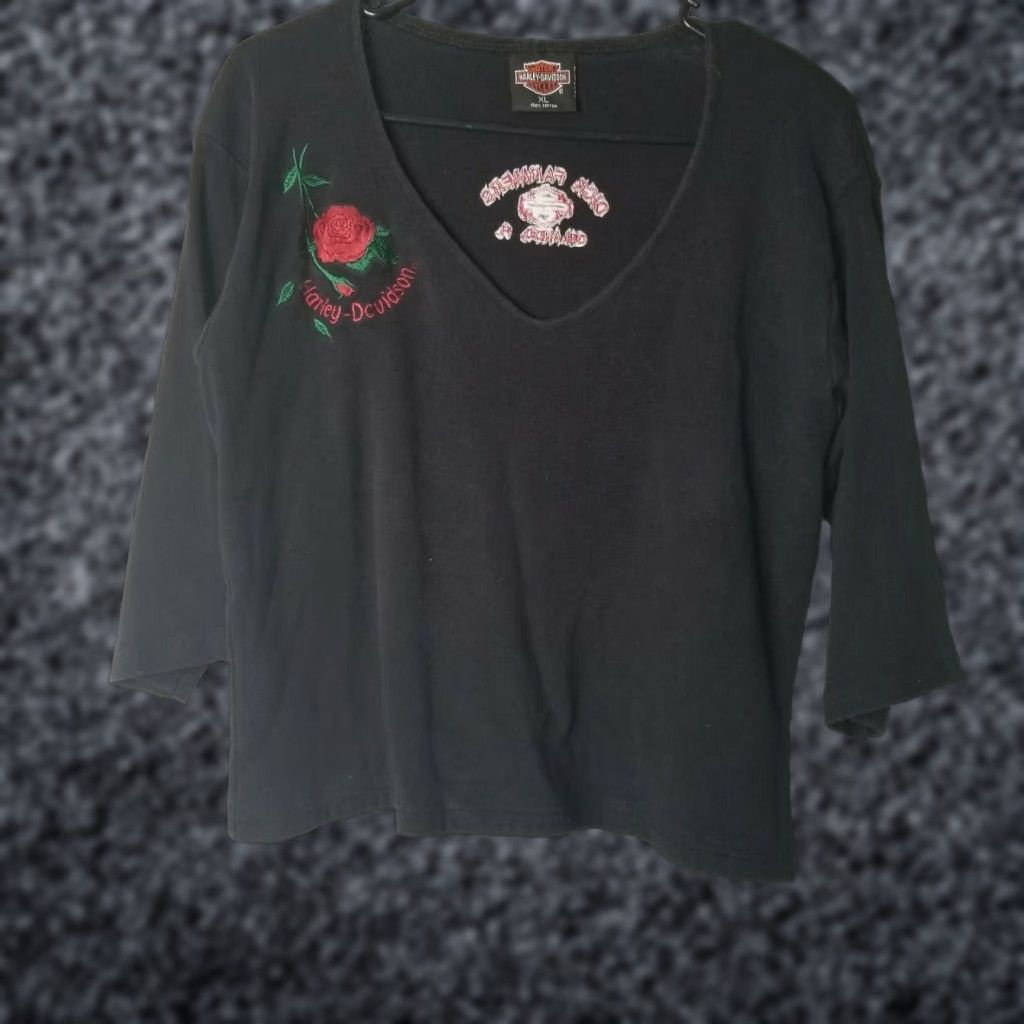 Harley Davidson Harley-Davidson Shirt Womens XL V-Neck Cropped Black 3/4 Sleeve Logo Graphic Vintage? (But avoid "Vintage" if not specified) Size XL / US 12-14 / IT 48-50 - 1 Thumbnail