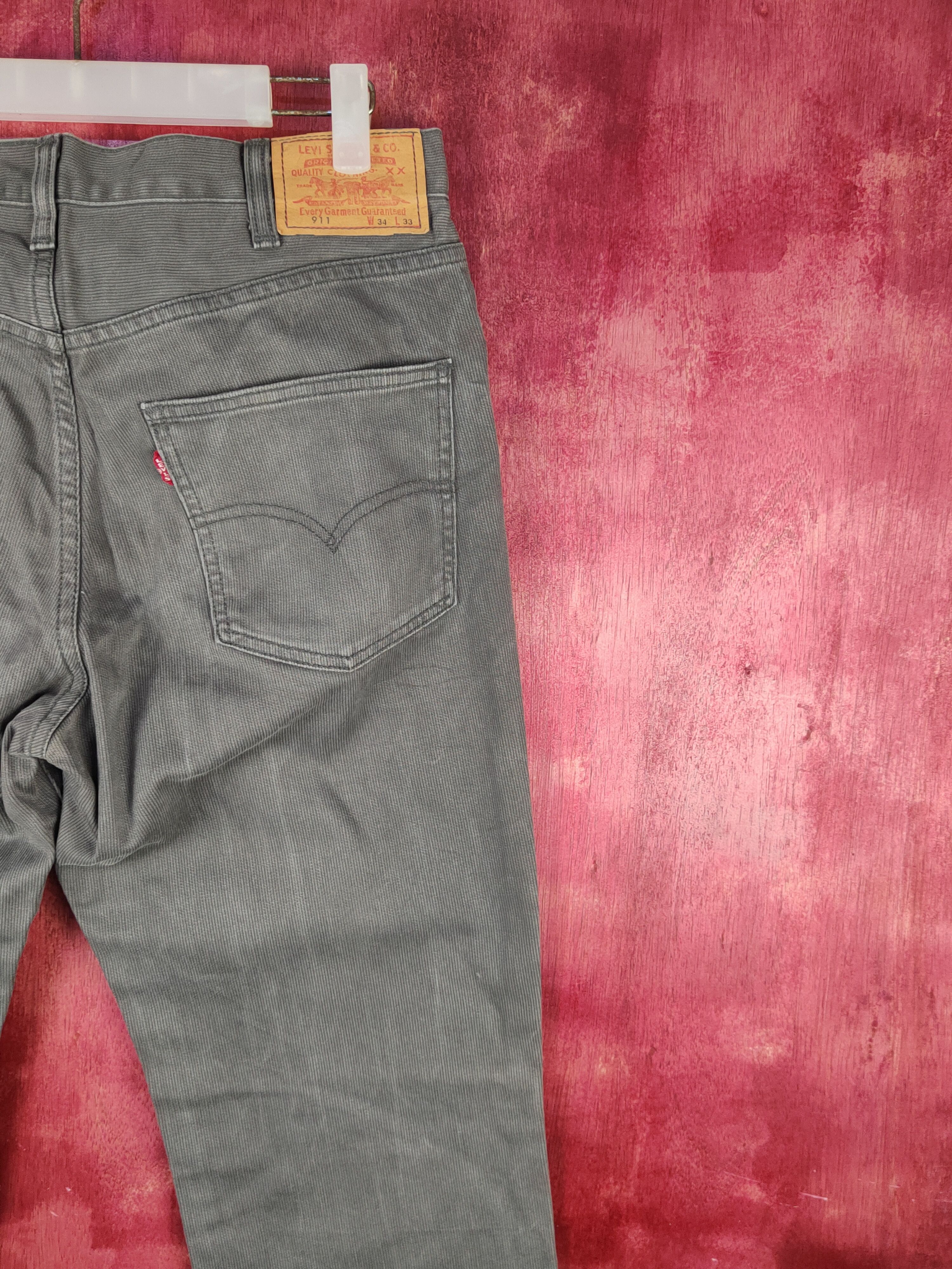 Levi's 911 Levi's Big E Dark Gray corduroy vintage Pants #S1872 Size US 33 - 12 Thumbnail