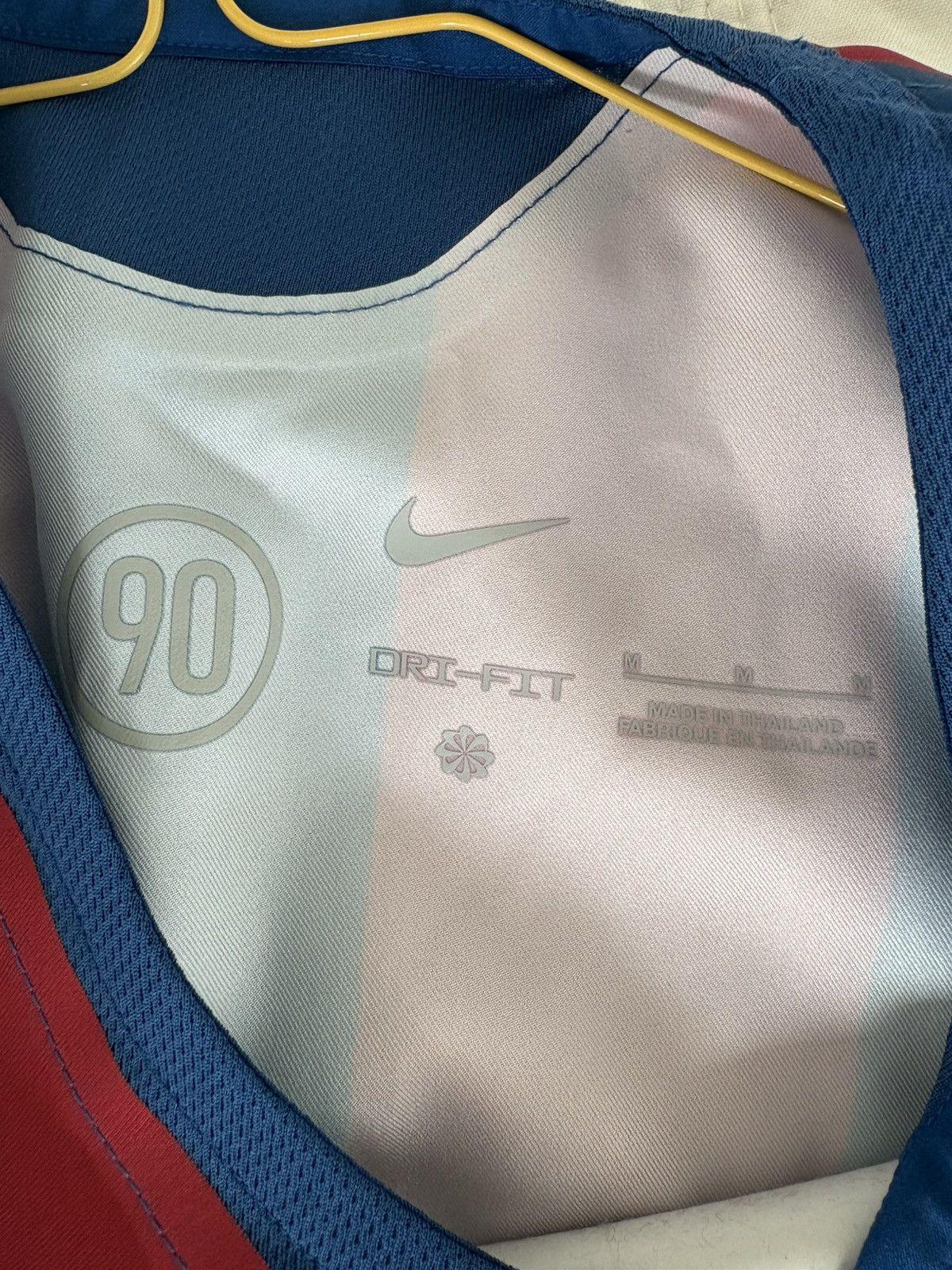 Nike FC Barcelona Vintage 2005-06 Size US M / EU 48-50 / 2 - 6 Thumbnail