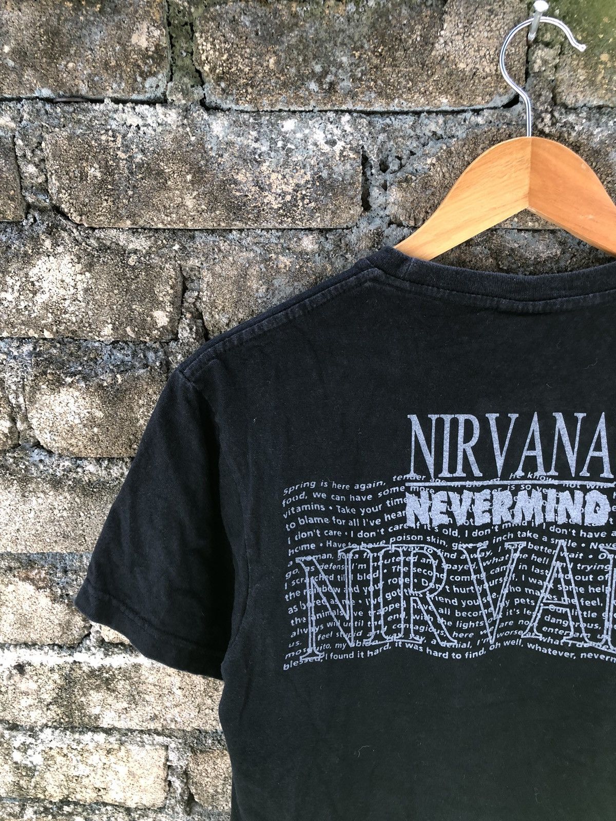 Band Tees × Nirvana × Vintage Vintage Bootleg Nirvana Nevermind Tshirt Size US S / EU 44-46 / 1 - 13 Thumbnail