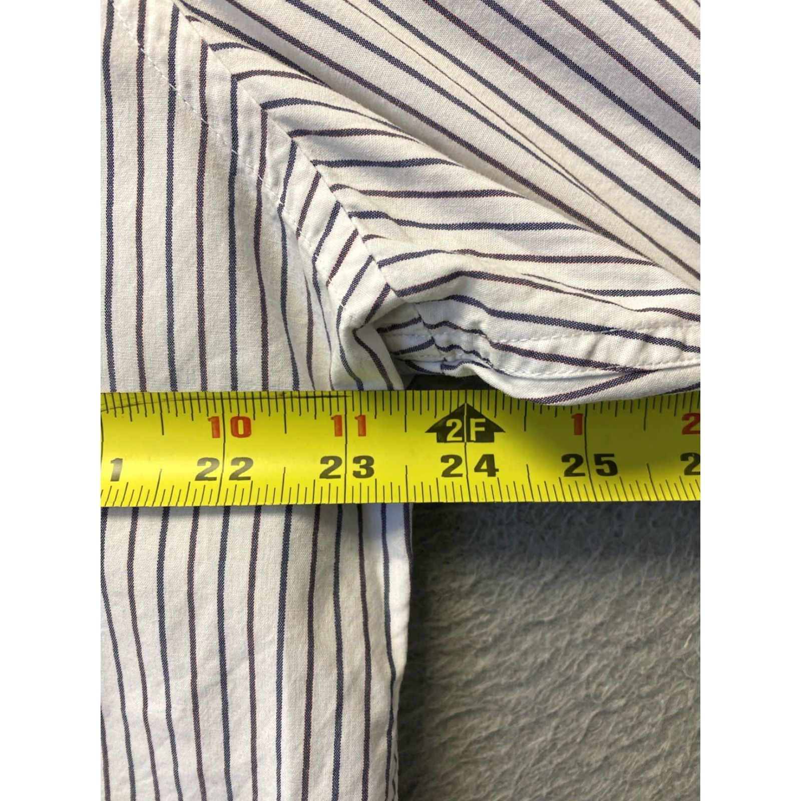 Banana Republic Banana Republic Button-Up Shirt Large Mens Blue Striped Collared Regular Fit Size US L / EU 52-54 / 3 - 4 Thumbnail