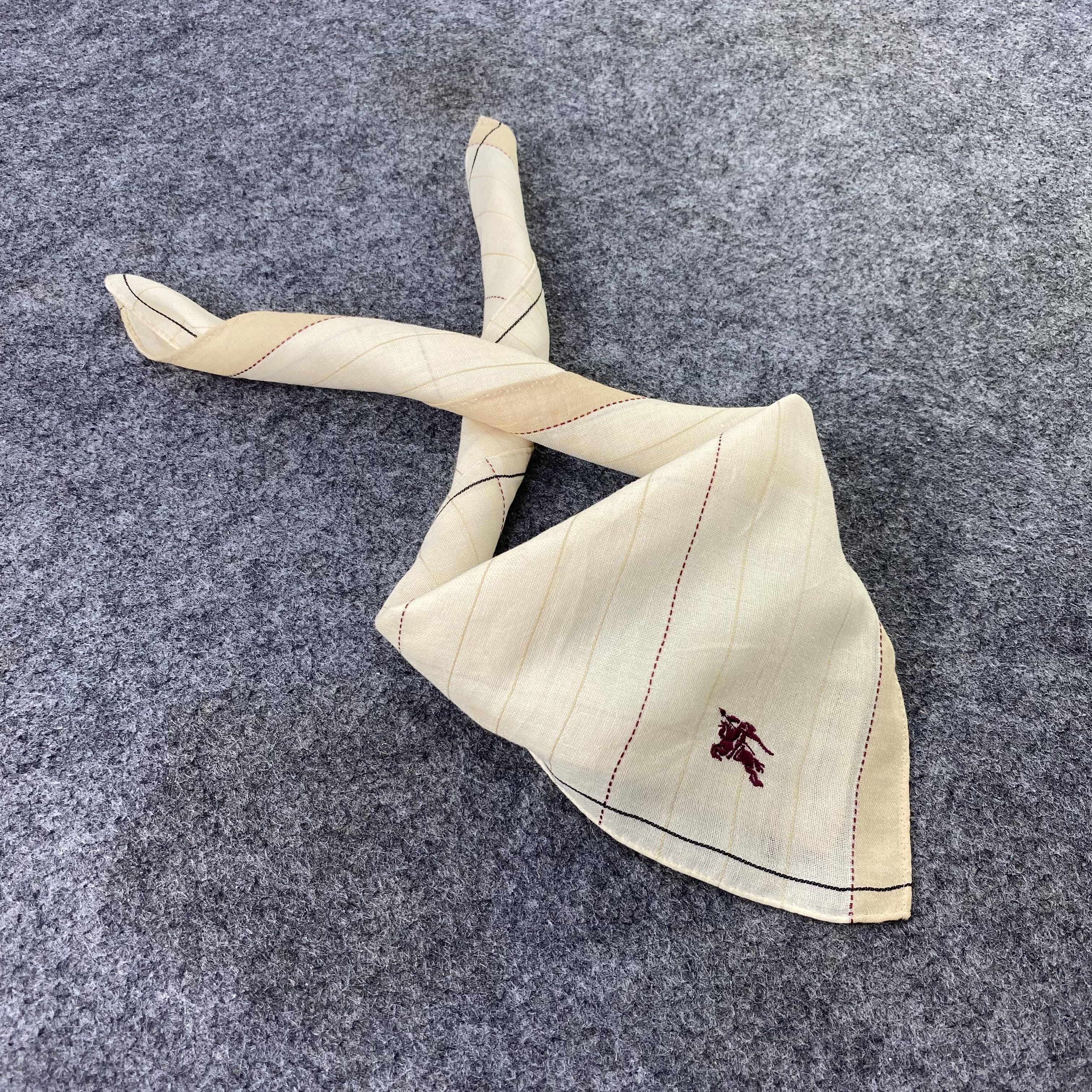 Burberry Burberry Handkerchief / Bandana / Neckerchief-B1180 Size ONE SIZE - 1 Thumbnail