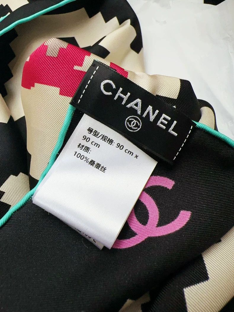 Chanel Chanel 23A color letter logo full print double C silk scar Size ONE SIZE - 6 Thumbnail