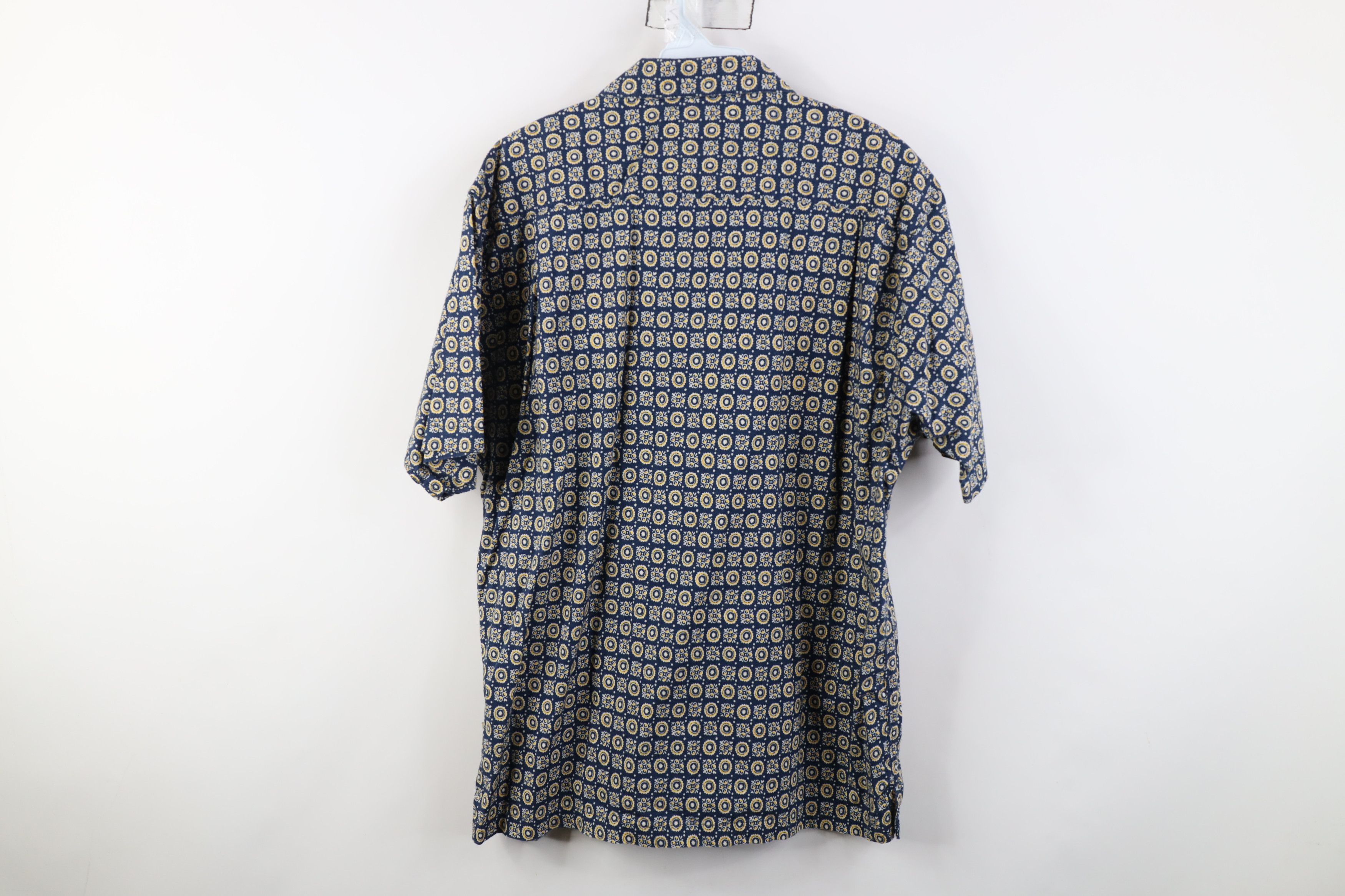Vintage Vintage 90s Streetwear Geometric Baggy Collared Button Shirt Size US M / EU 48-50 / 2 - 8 Thumbnail