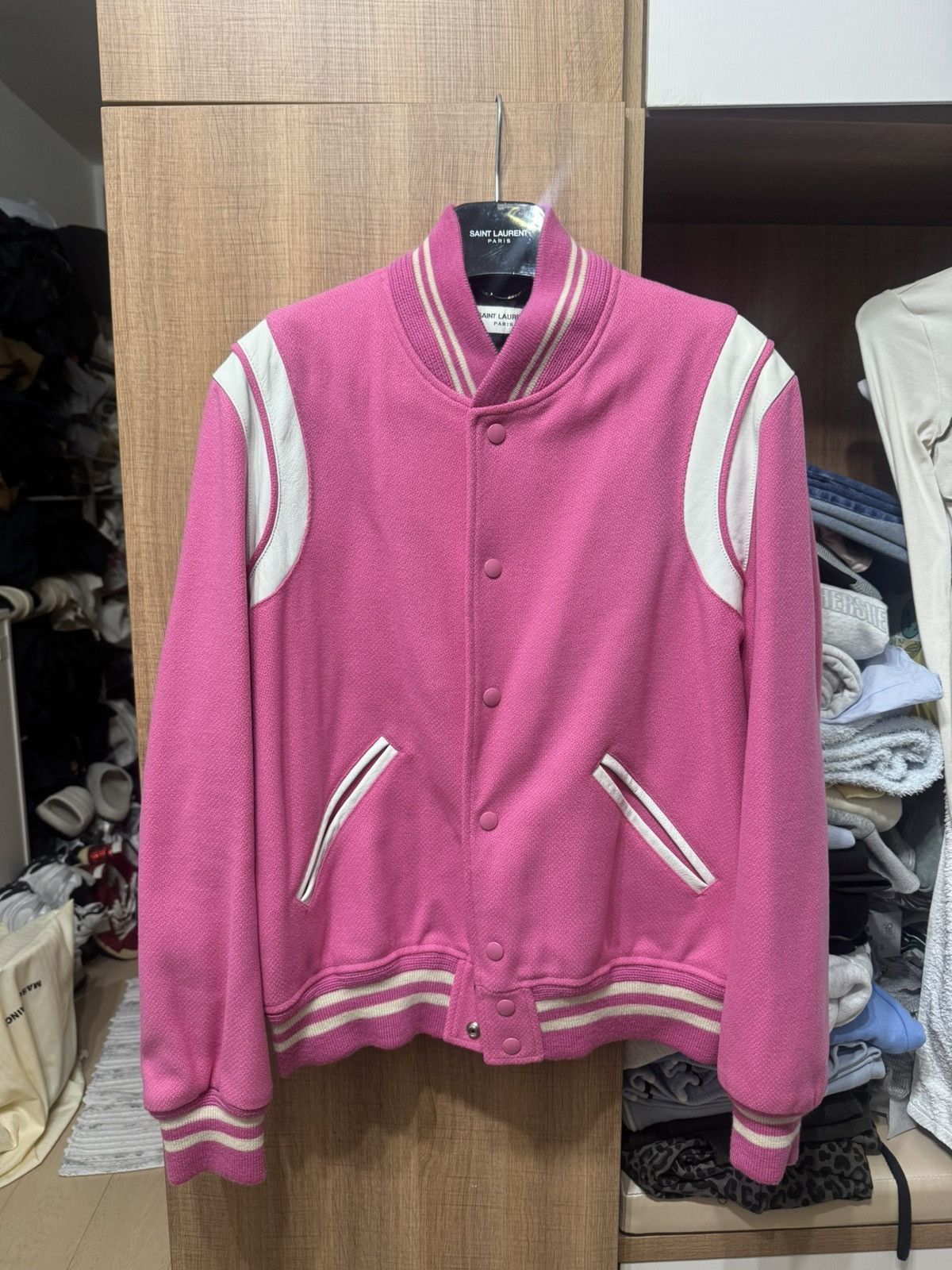 Saint Laurent Paris Saint Laurent pink teddy varsity jacket EU 50 Size US M / EU 48-50 / 2 - 1 Thumbnail