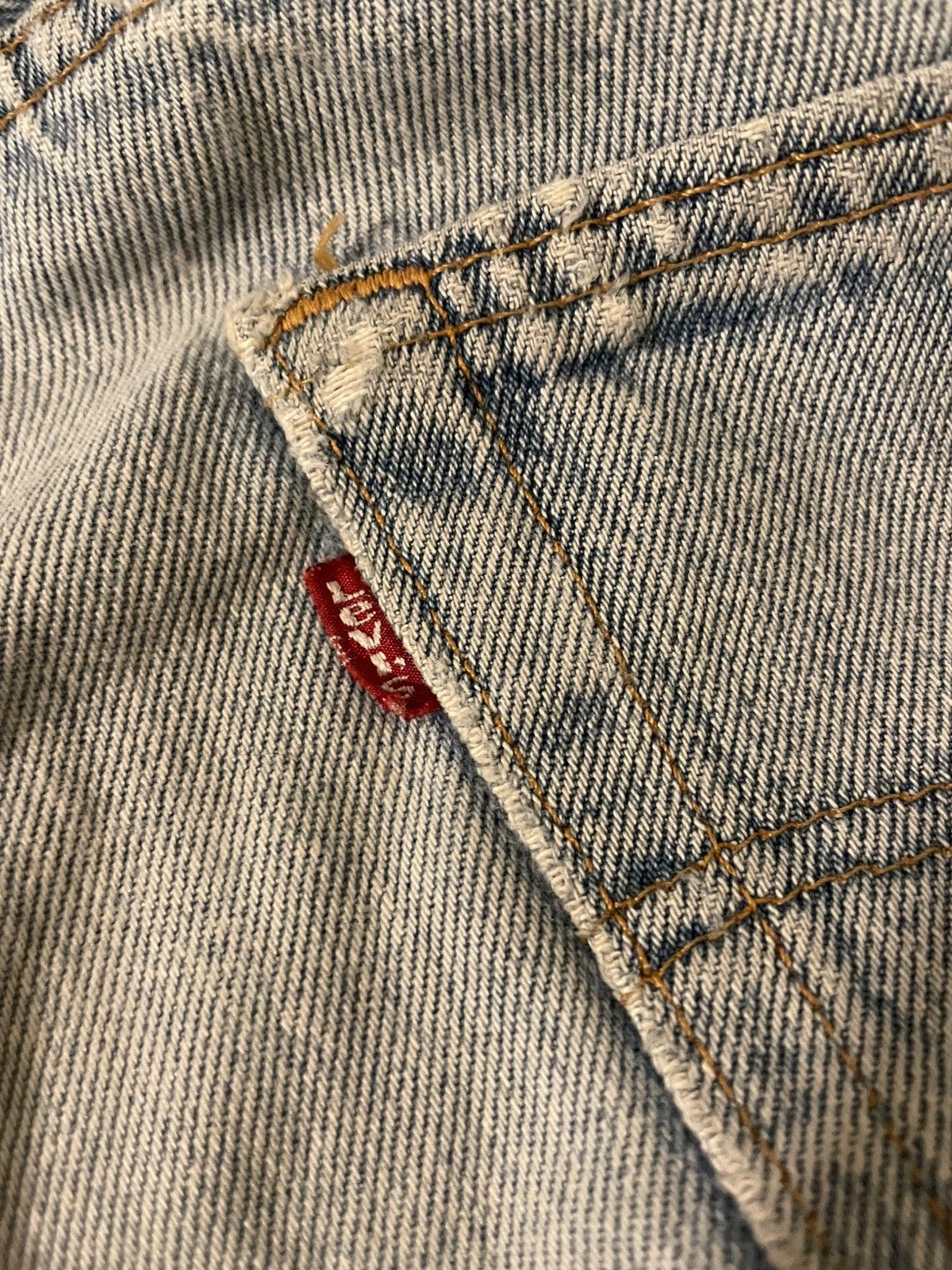 Levi's 90s 501s light wash Size US 34 / EU 50 - 7 Thumbnail