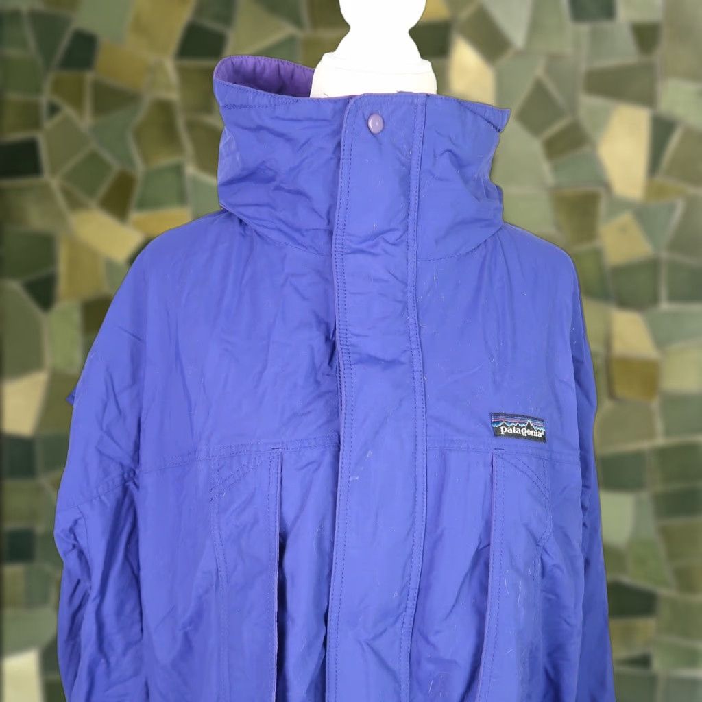Patagonia VINTAGE Patagonia windbreaker jacket Royal Purple Nylon zip front Women L 90s Vintage Mens Womens Girls Size L / US 10 / IT 46 - 1 Thumbnail