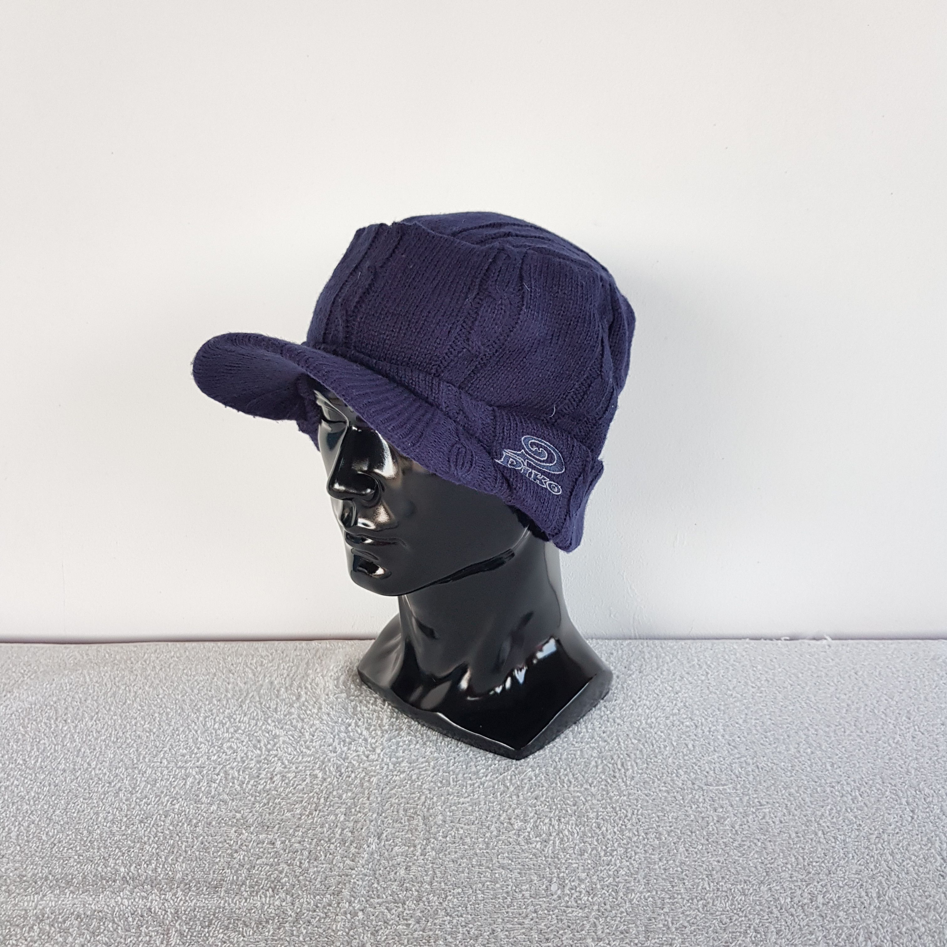 Japanese Brand Vintage Piko Beanie Skateboarding Snow Caps Surfwear Hats Size ONE SIZE - 1 Thumbnail