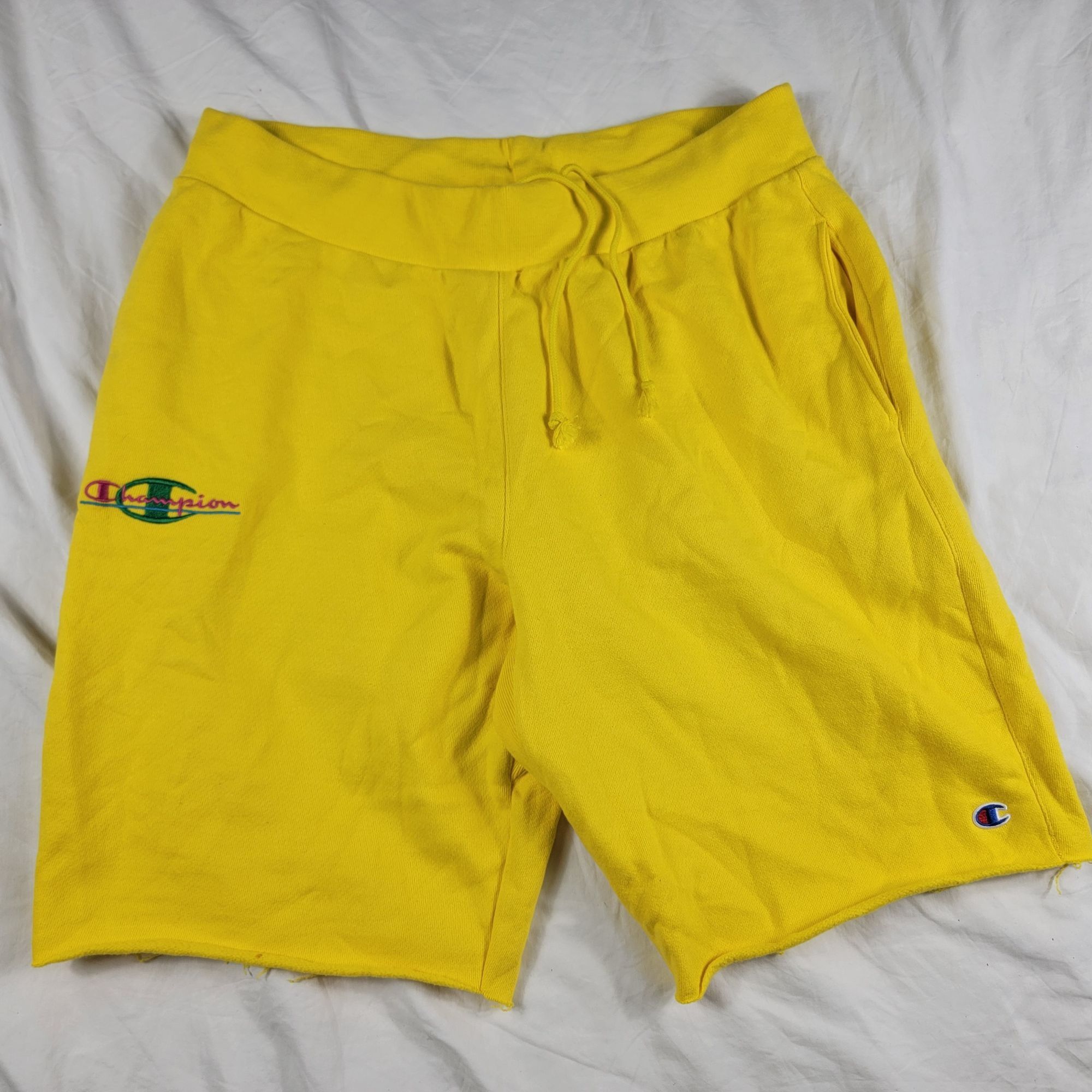 Champion Champion Reverse Weave Mens XL Yellow Shorts Athletic Outdoo Size US 44 / EU 60 - 1 Thumbnail