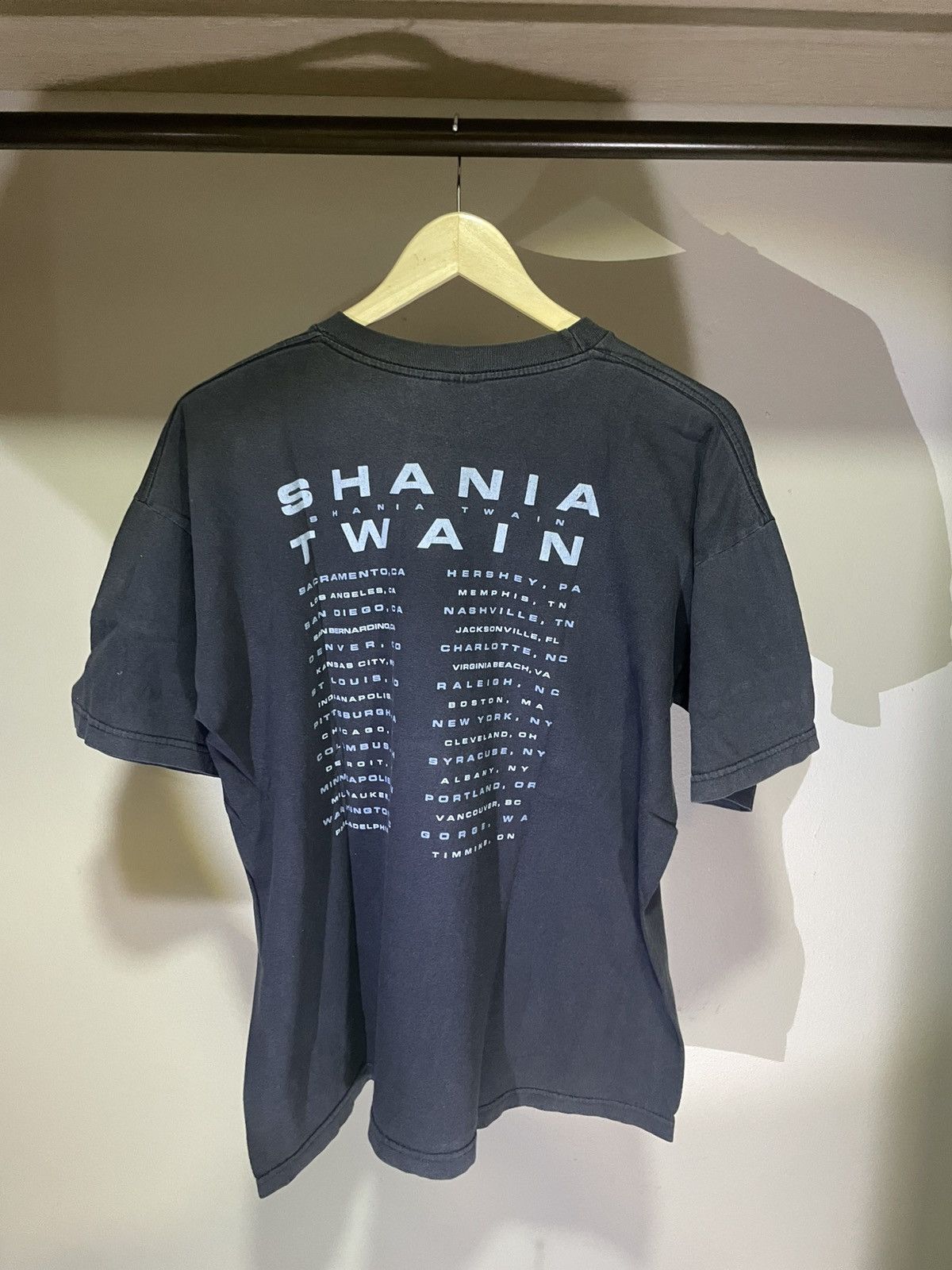 Vintage Shania Twain Vintage Tee Size US L / EU 52-54 / 3 - 5 Thumbnail