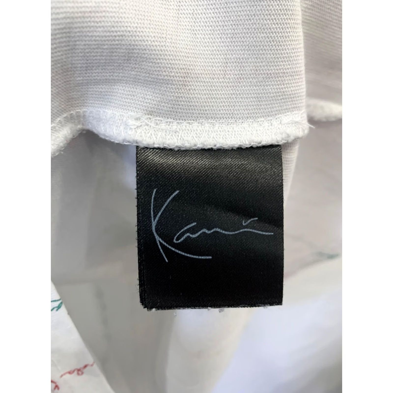Karl Kani VINTAGE Karl Kani Originals All Over Print Signature T-Shirt White Men’s M Shirt Adult White T-Shirt Signature Karl Kani Originals 90s Size US M / EU 48-50 / 2 - 4 Thumbnail