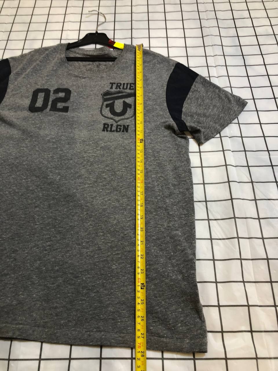 True Religion Vintage Y2K grayT-shirt True Religion big print #02 Size US M / EU 48-50 / 2 - 3 Thumbnail