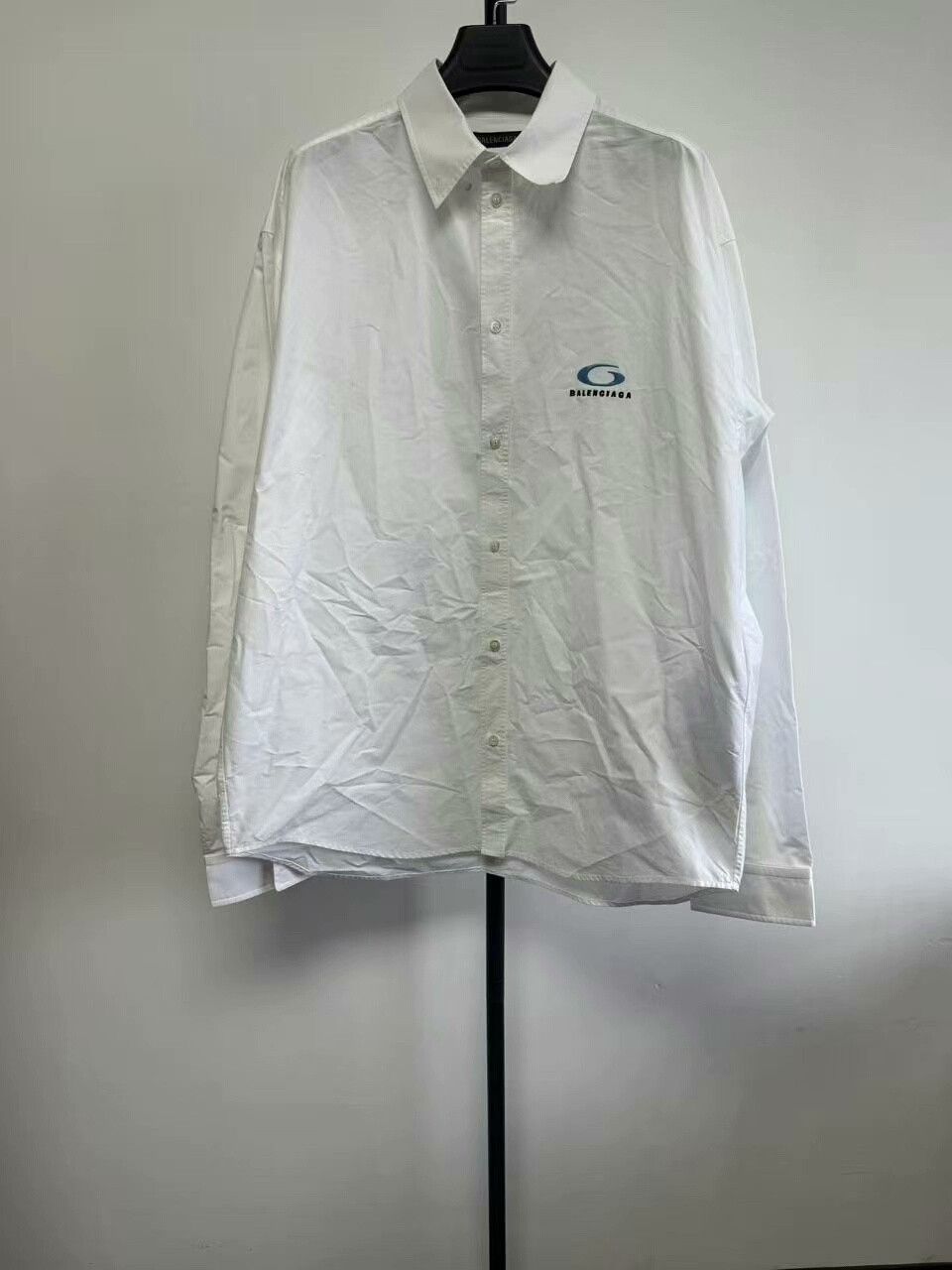 Balenciaga Balenciaga Solid Logo Embroidered Collared Shirt Size M / US 6-8 / IT 42-44 - 1 Thumbnail