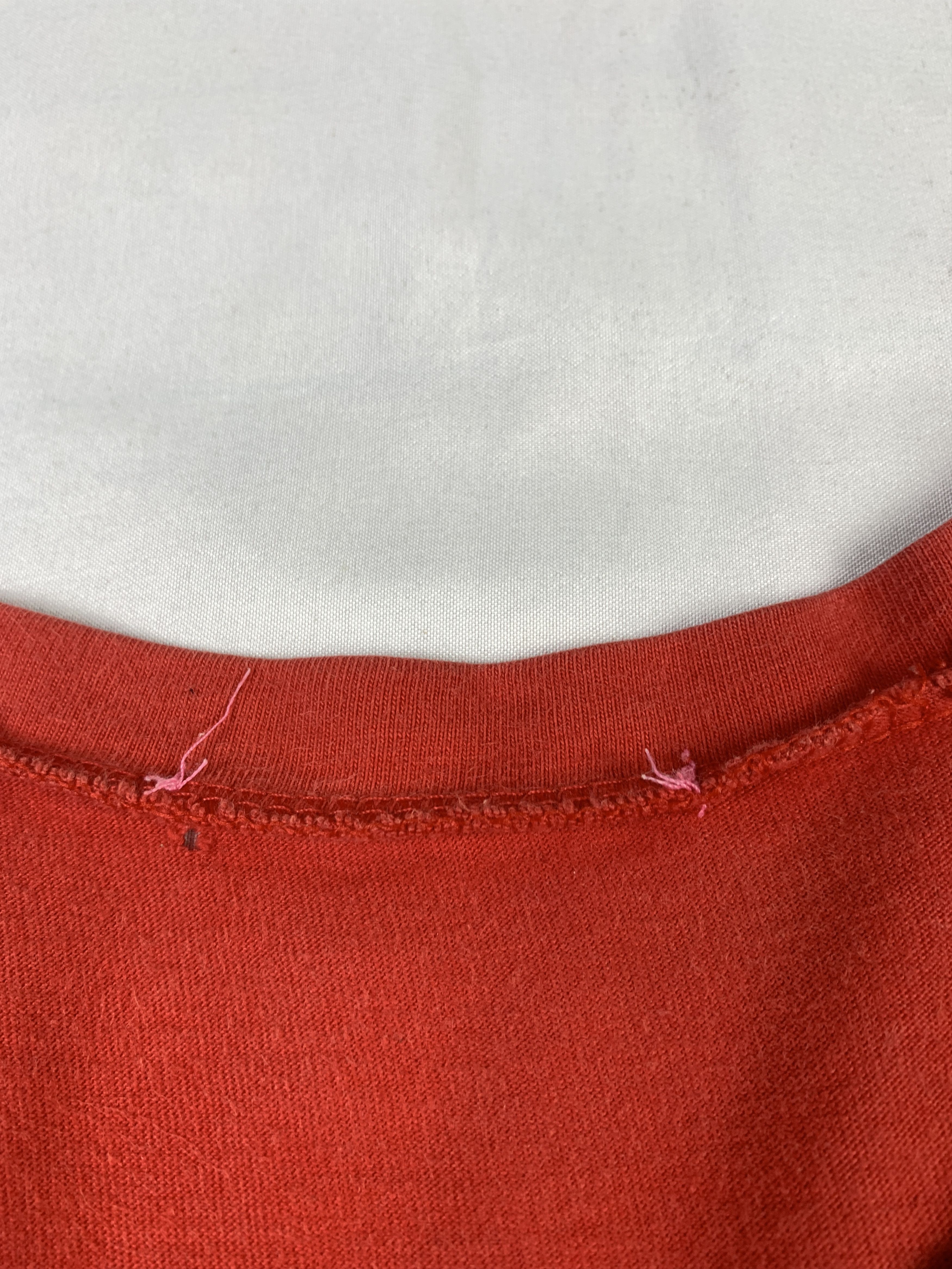 Japanese Brand 2000s Barbie Red Cute Sleeveless Tee (M) Size M / US 6-8 / IT 42-44 - 8 Thumbnail