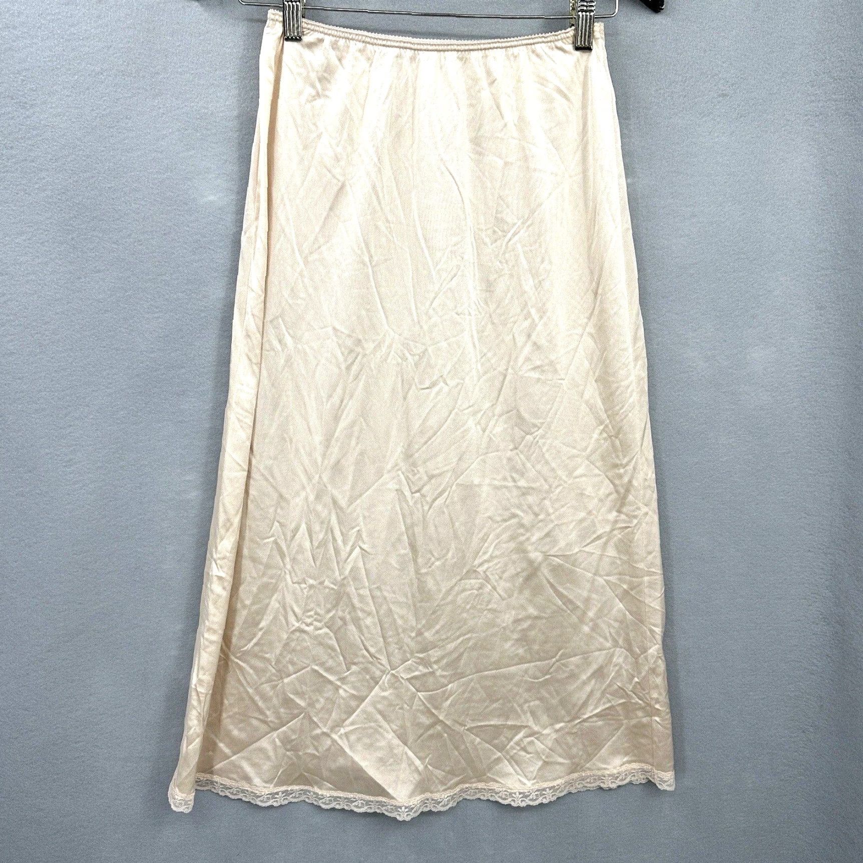 Vintage VINTAGE Warner Slip Womens Medium Pink Satin 32.5” Waist to Hem 55300 Antron Sissy Decade 1990s Look Art Deco Shoes? Size ONE SIZE - 2 Thumbnail