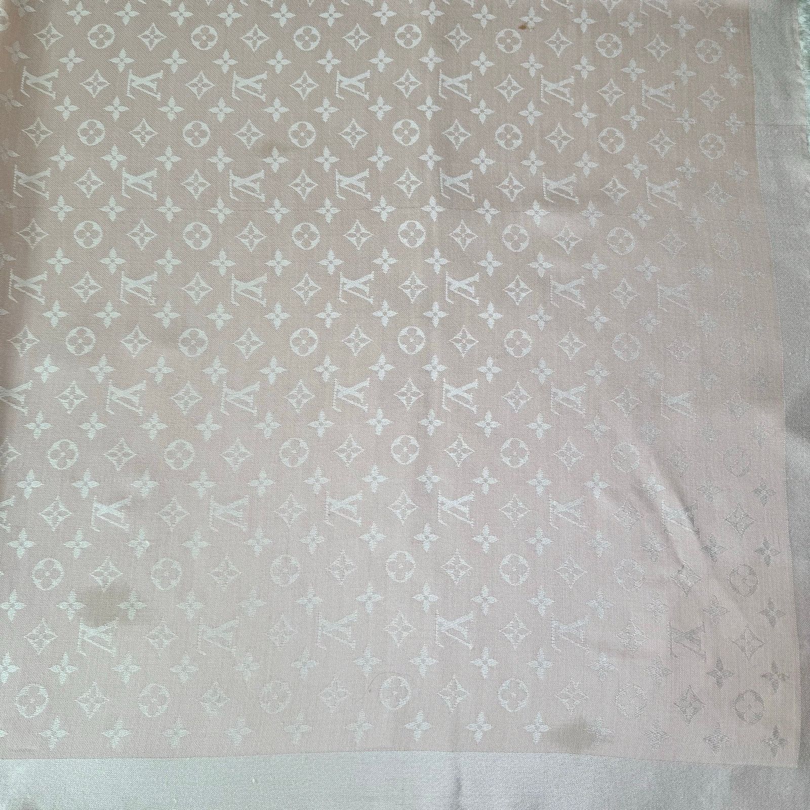 Louis Vuitton Wool/silk LV pink white scarf Size ONE SIZE - 10 Thumbnail
