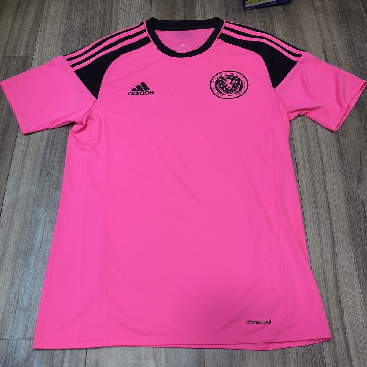 Adidas Scotland 16/17 away shirt Size US S / EU 44-46 / 1 - 1 Thumbnail