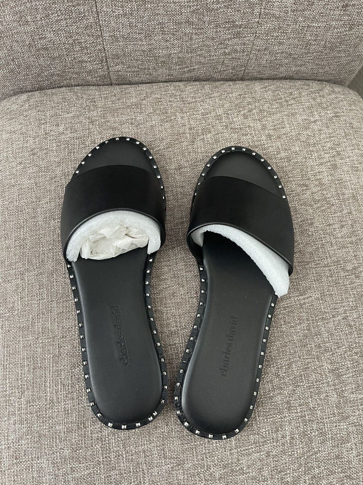 Designer NIB Charles David Slip Studded Leather Flat Womens Size 7M Size US 7 / IT 37 - 3 Thumbnail