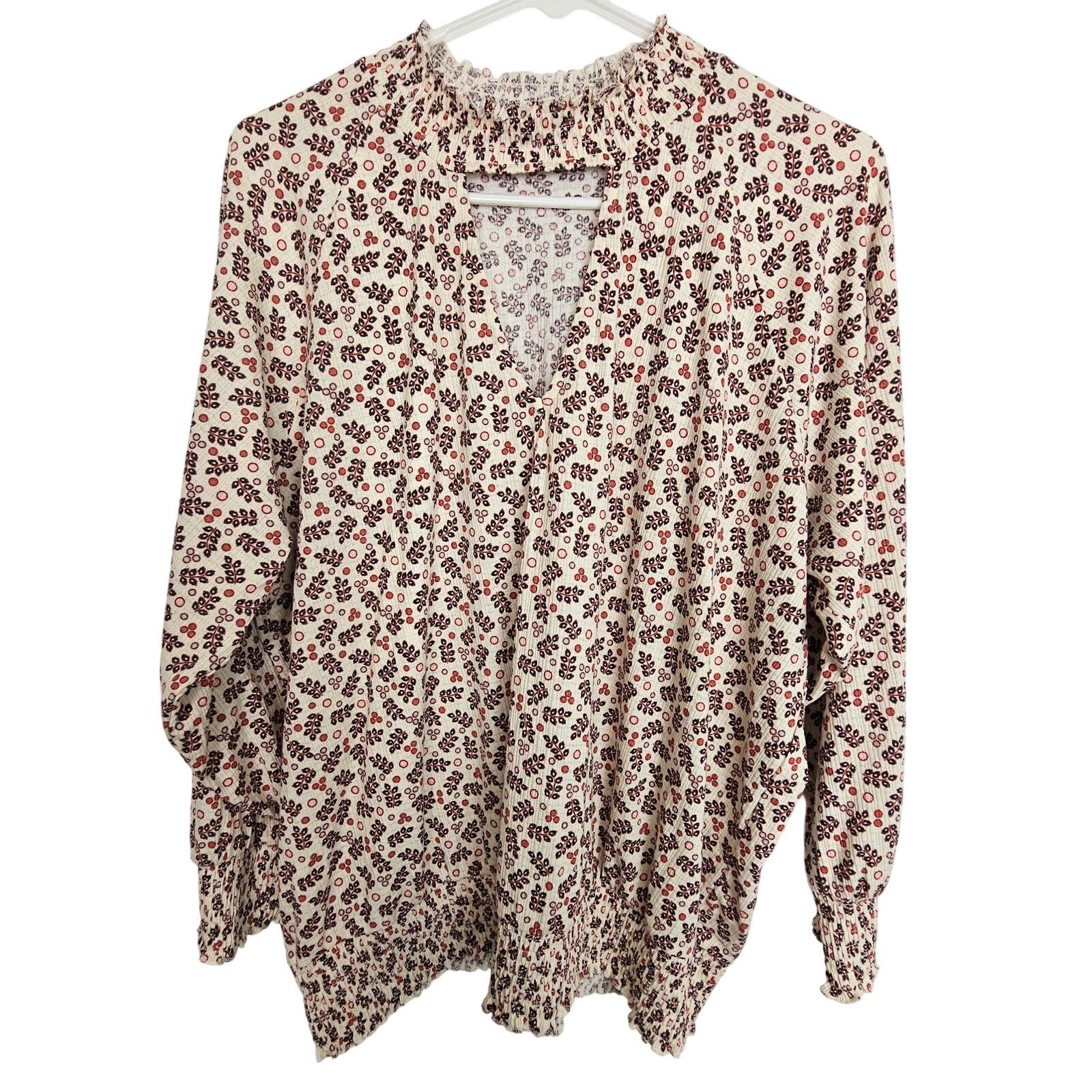 Torrid Torrid Womens Floral Top 1X Keyhole Cutout Smocked Cuffs Size XXL / US 16-18 / IT 52-54 - 1 Thumbnail