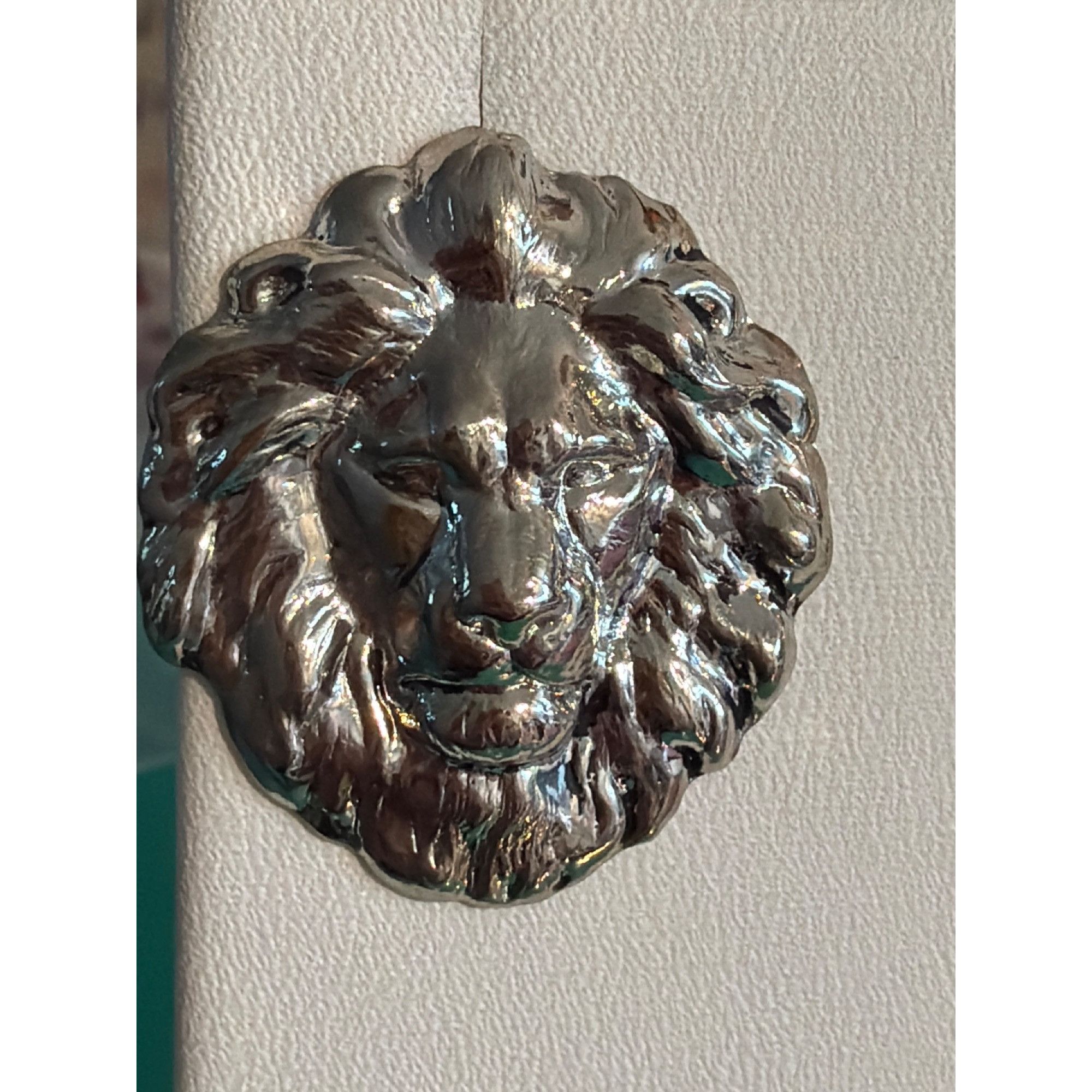 Other Vintage Silver Tone Pierced Lion Head Earrings Textured 1.25 Size ONE SIZE - 2 Thumbnail
