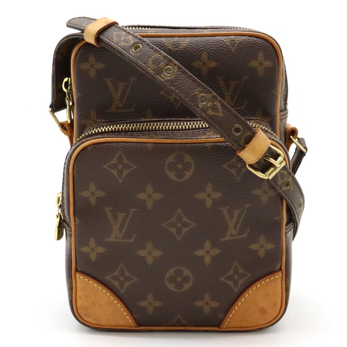 Louis Vuitton Louis Vuitton Louis Vuitton Monogram Amazon Shoulder Bag Pochette M45236 Canvas Crossbody Bag M45236 in Very Good Condition Size ONE SIZE - 1 Thumbnail