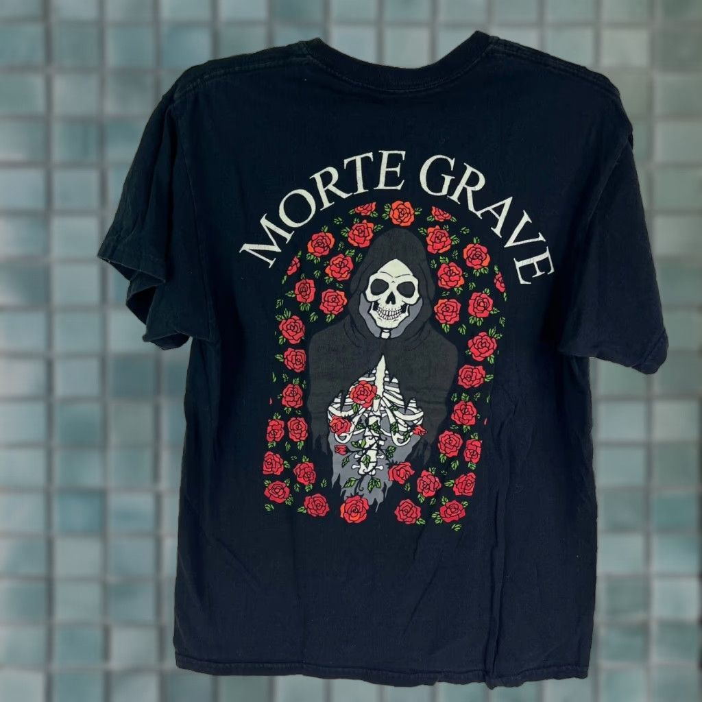 Vintage Morte Grave T-Shirt Mens Size M Black Graphic Skull Rose Goth Crew Neck Short Sleeve 40 in Cotton Men Size US M / EU 48-50 / 2 - 1 Thumbnail