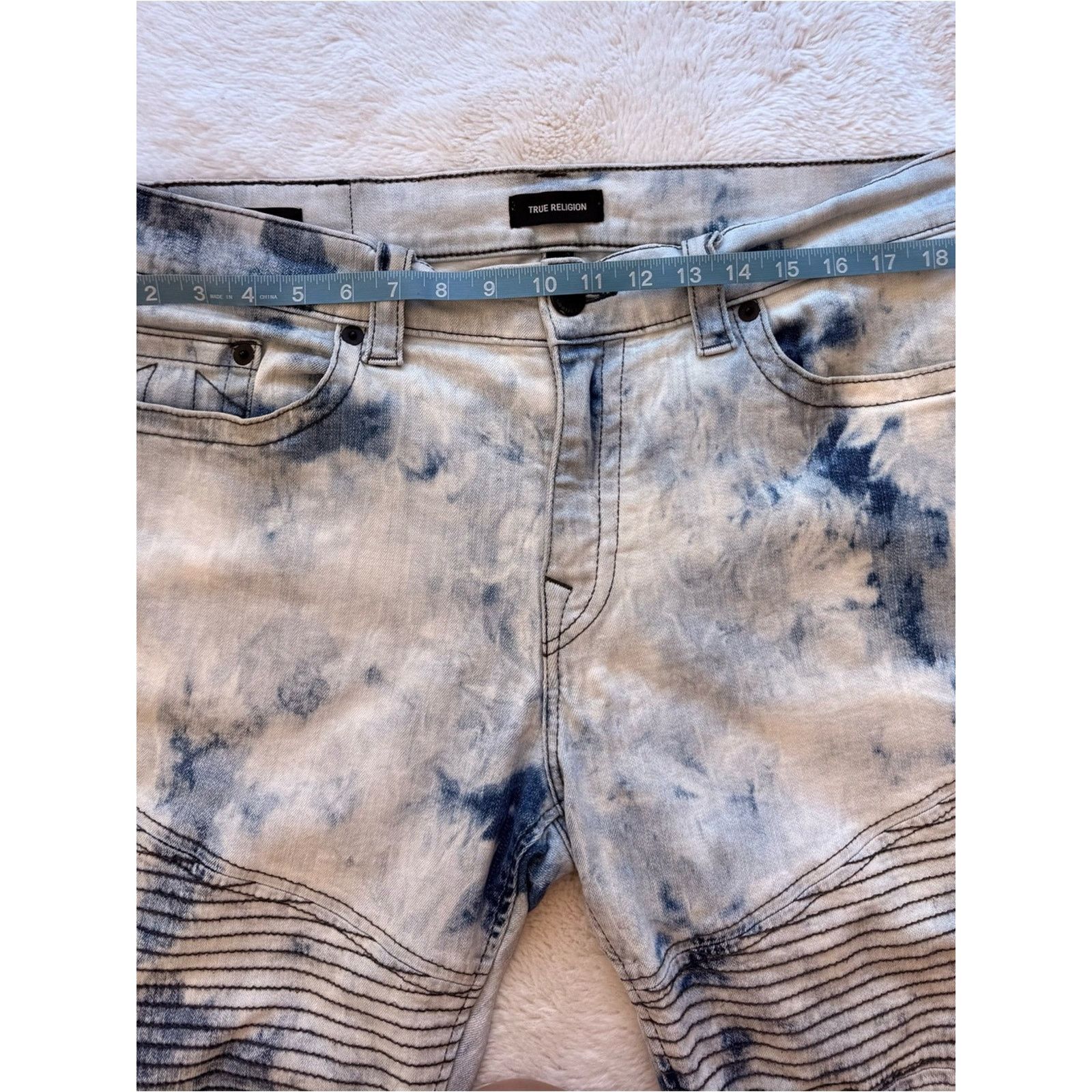 True Religion True Religion men’s cotton tie dye jeans shorts size 38W Size US 38 / EU 54 - 5 Thumbnail